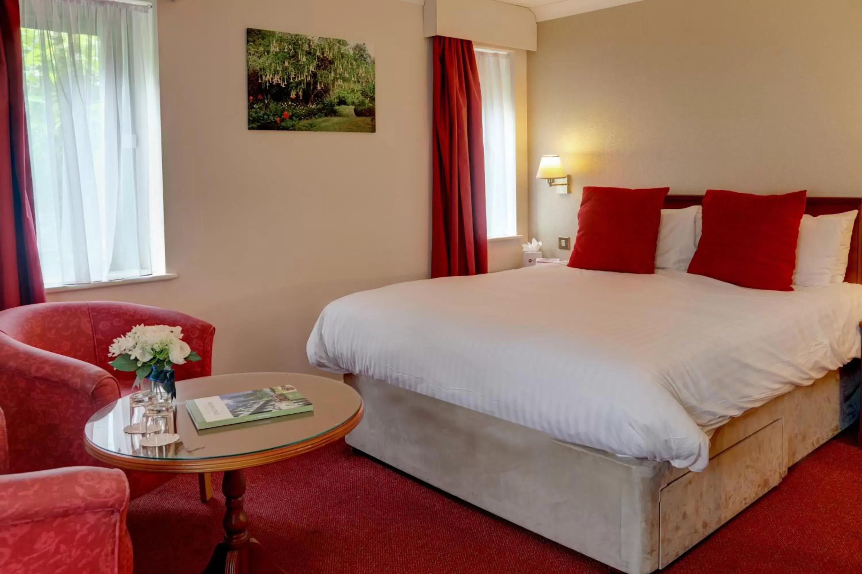 Bed in Best Western Plus Bentley Hotel, Leisure Club & Spa