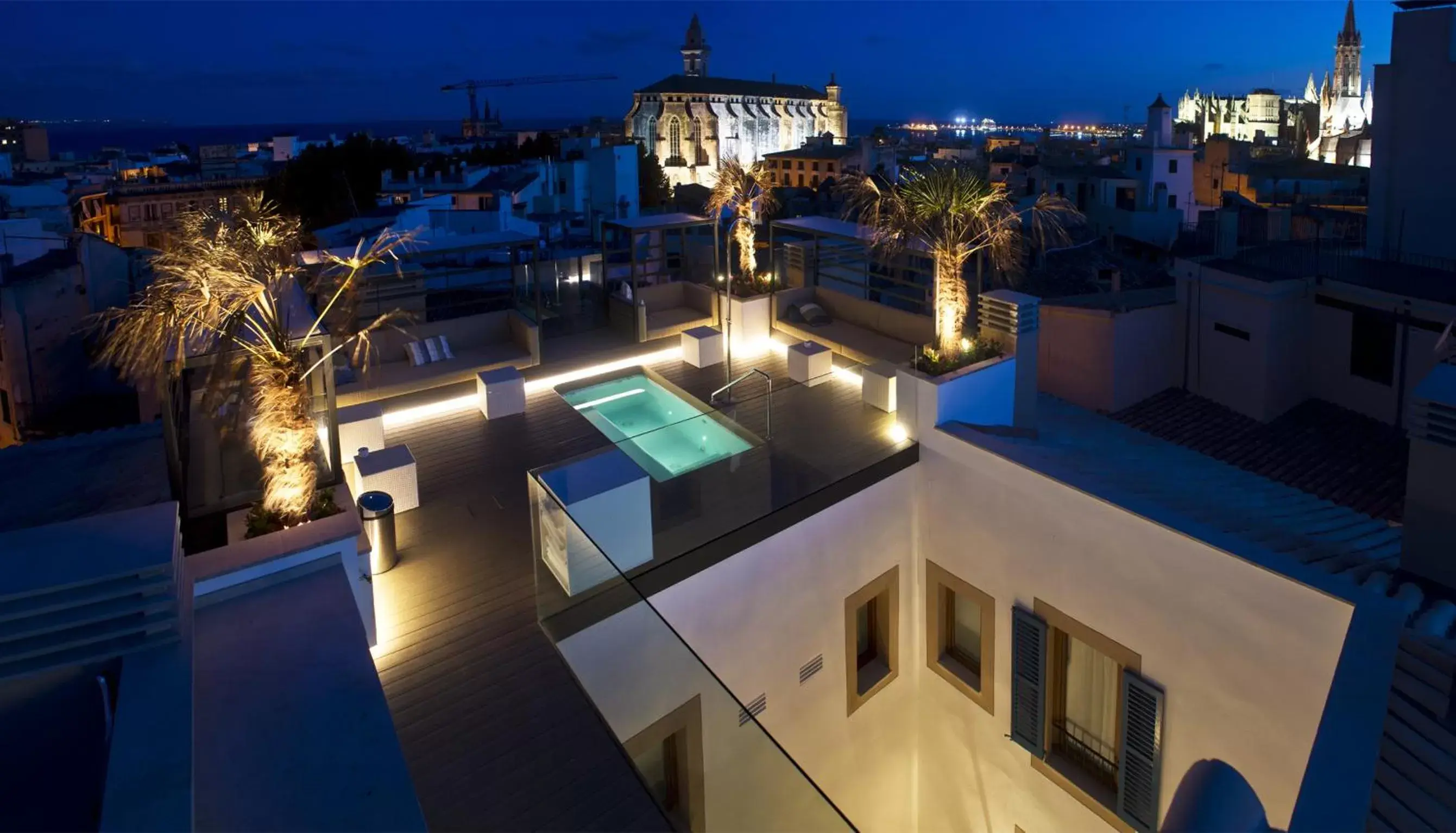 Facade/entrance, Pool View in Palma Suites