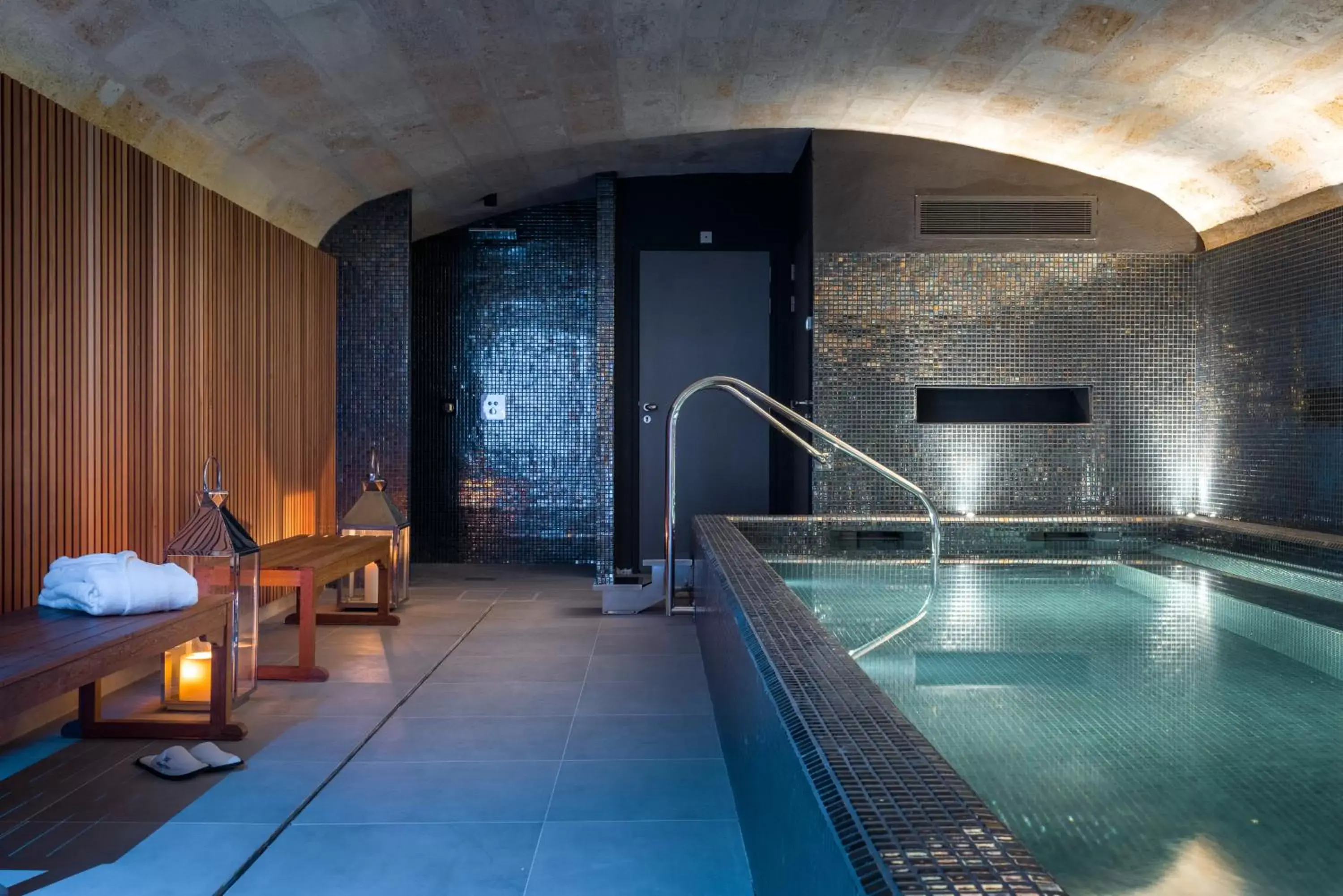 Spa and wellness centre/facilities, Swimming Pool in Villas Foch Boutique Hotel & Spa Bordeaux