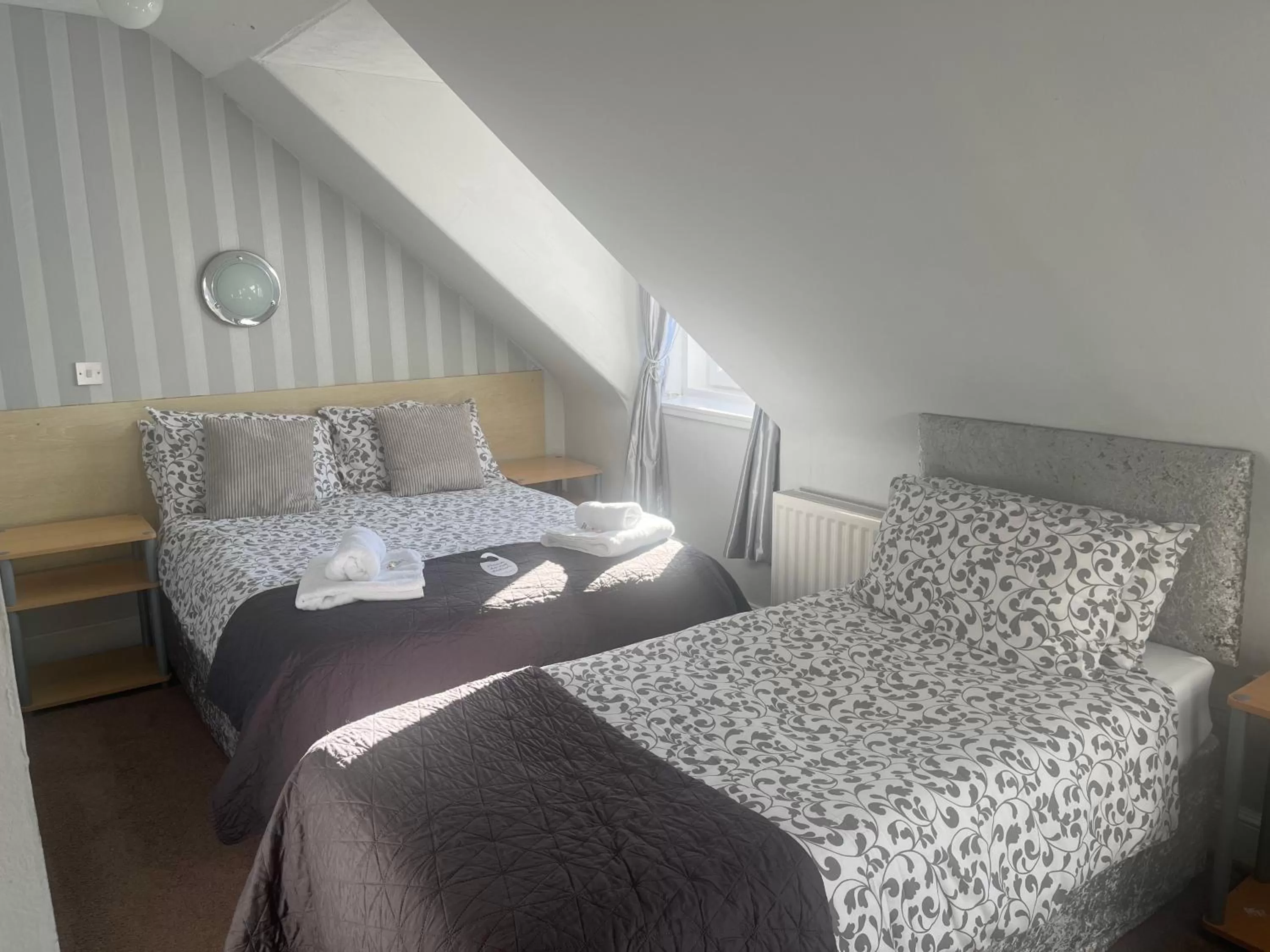 Bed in DunMoore Guesthouse