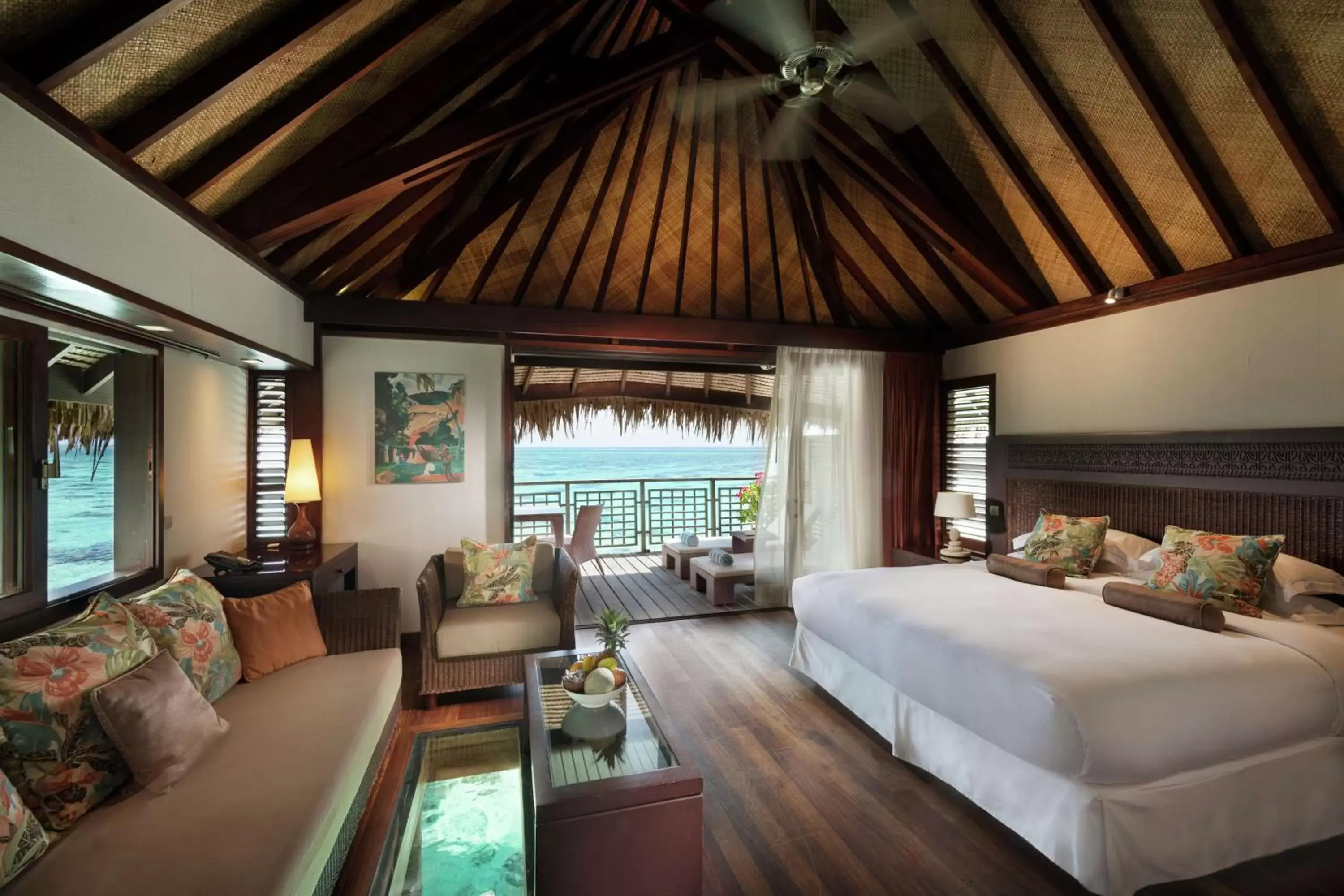 Bed in Hilton Moorea Lagoon Resort & Spa Bed in Hilton Moorea Lagoon Resort & Spa