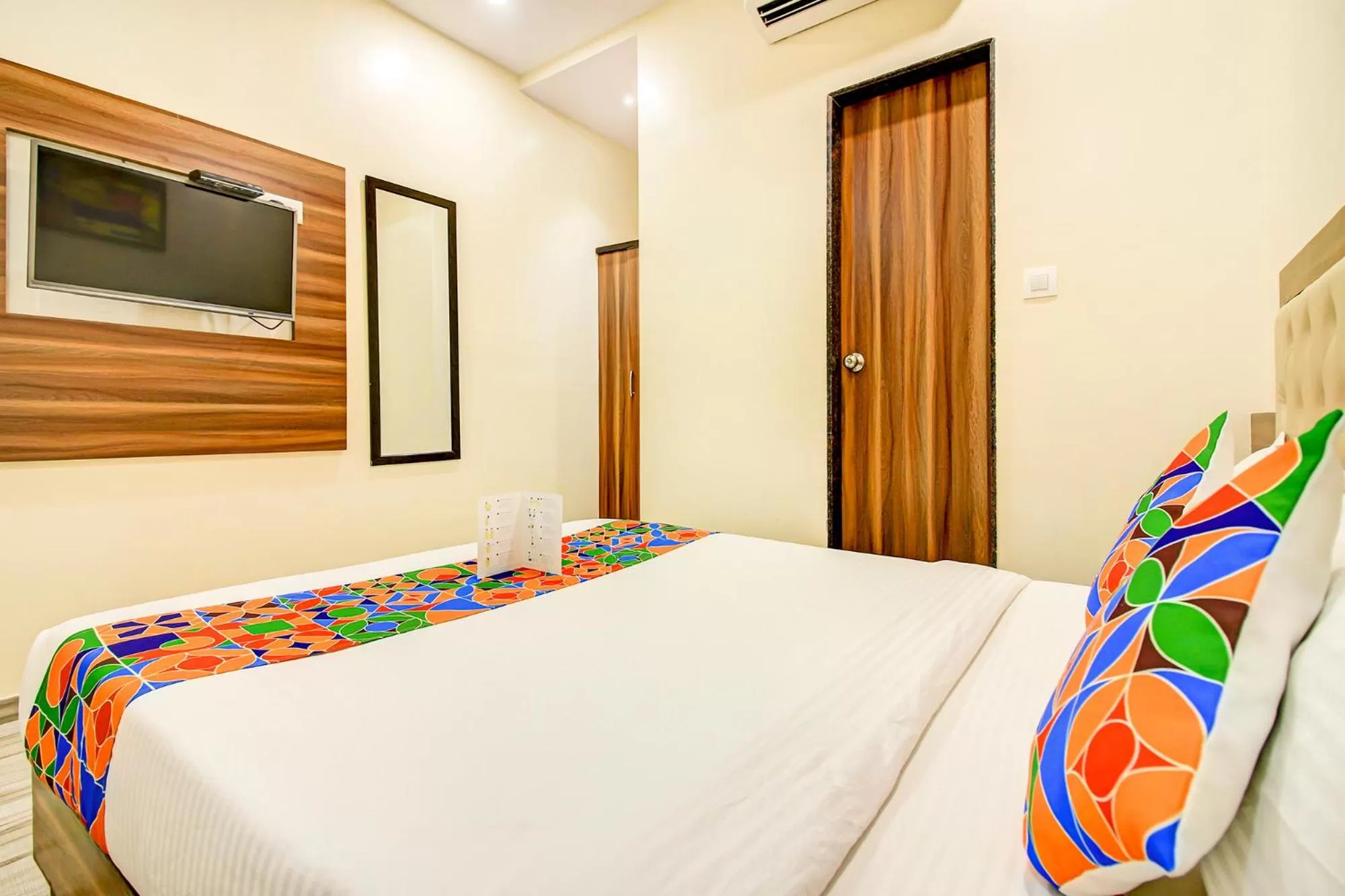 Bedroom, Bed in FabHotel Axis International - Nr Mumbai International Airport