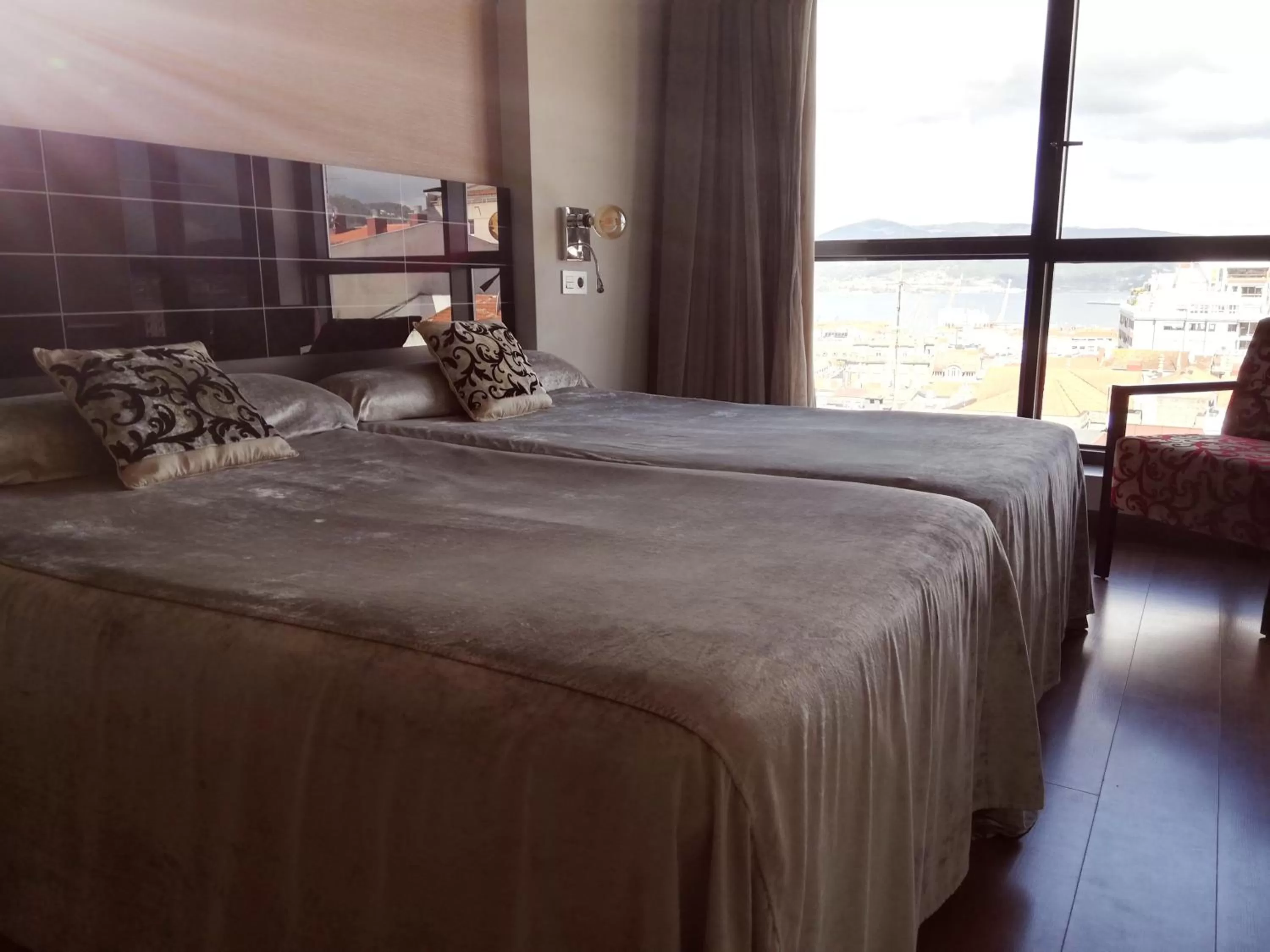 Bed in Silken Axis Vigo