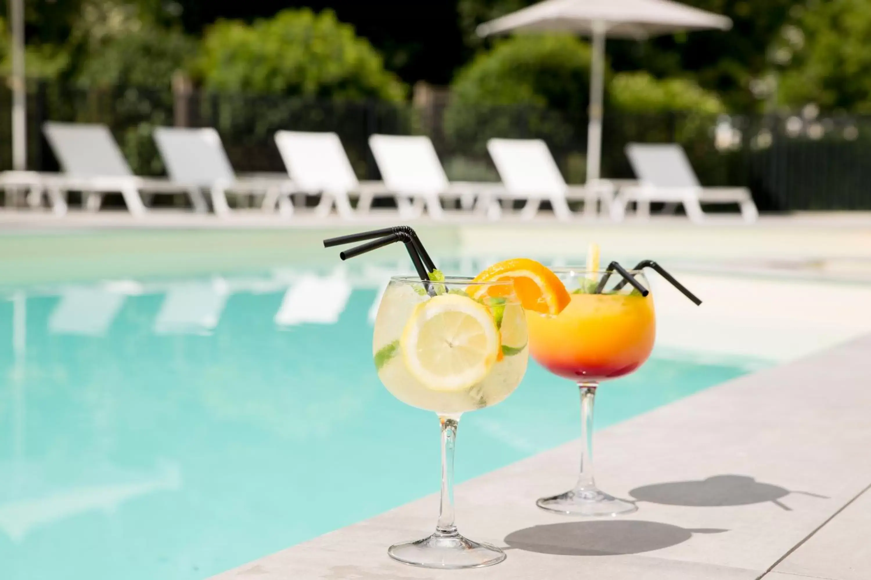 Swimming Pool in Mercure Beaune Centre