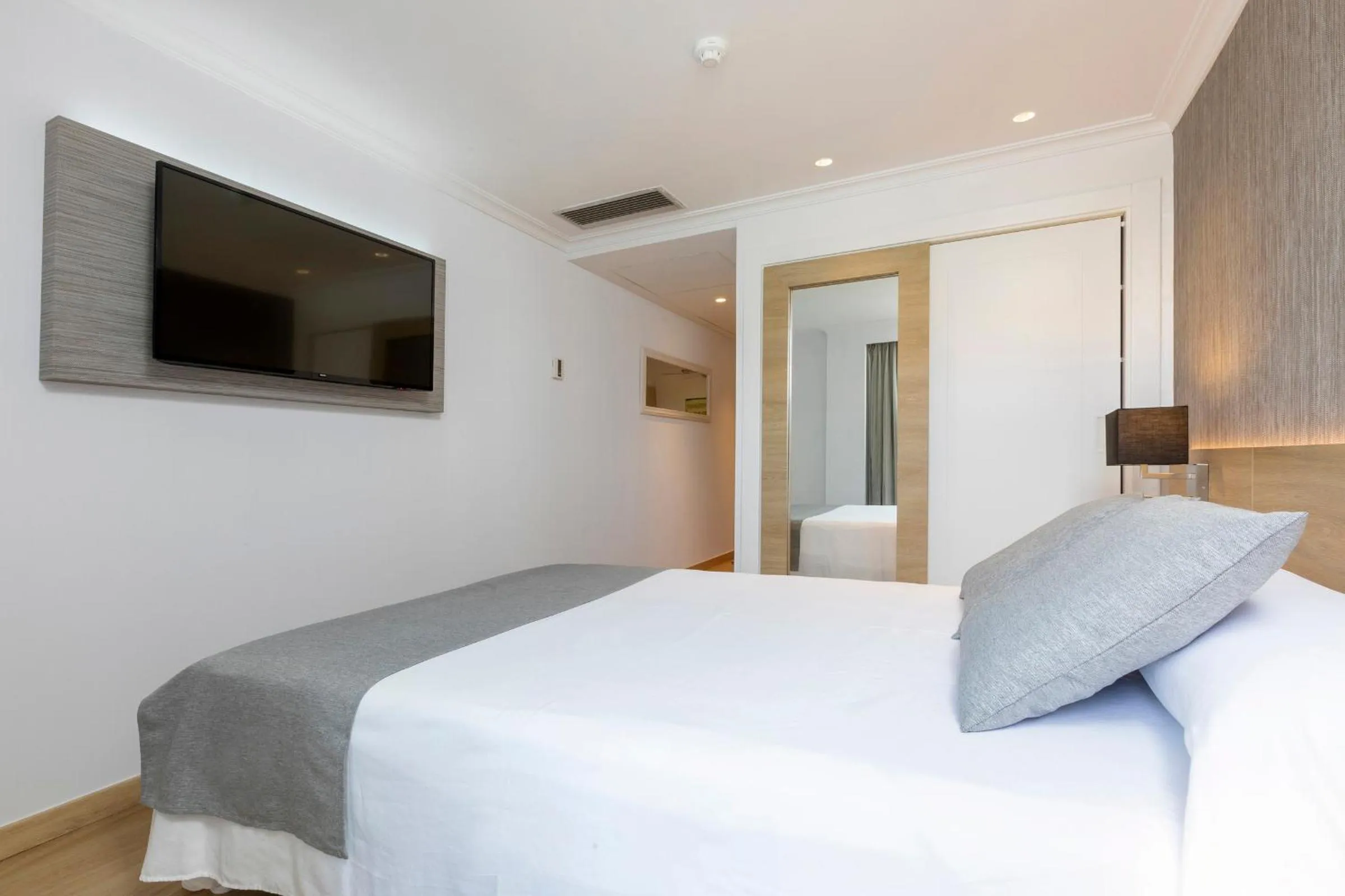 Bed in Hotel Simbad Ibiza