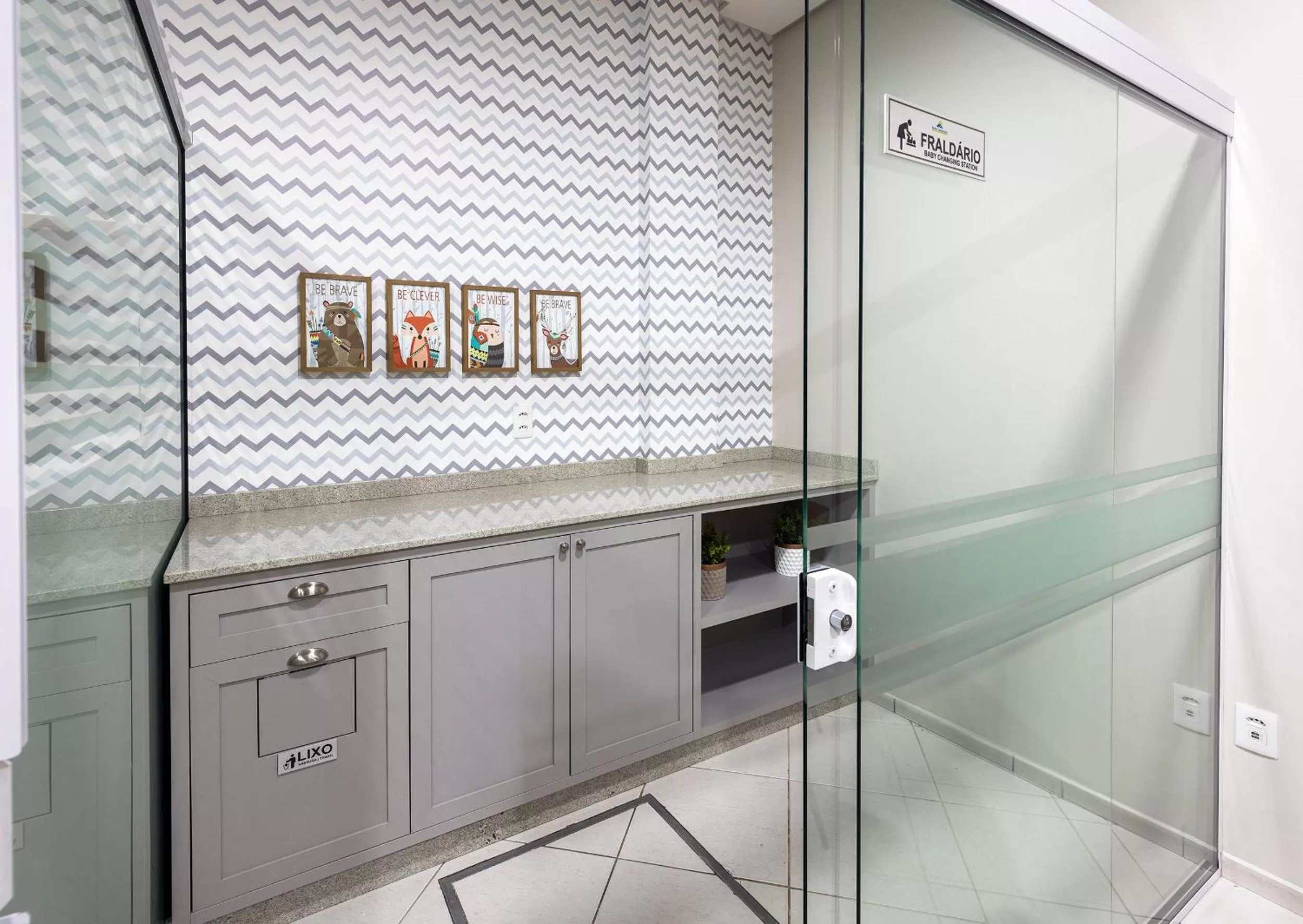 flat iron in Hotel Bella Camboriú