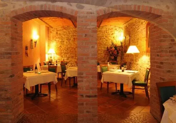 Restaurant/Places to Eat in Hotel La Spia D'Italia
