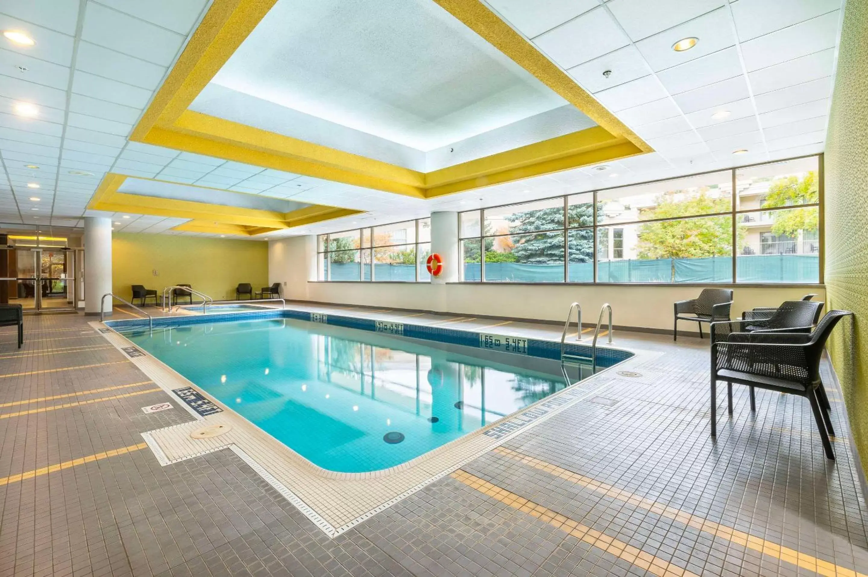 Swimming Pool in Allure Hotel & Conference Centre, Ascend Hotel Collection
