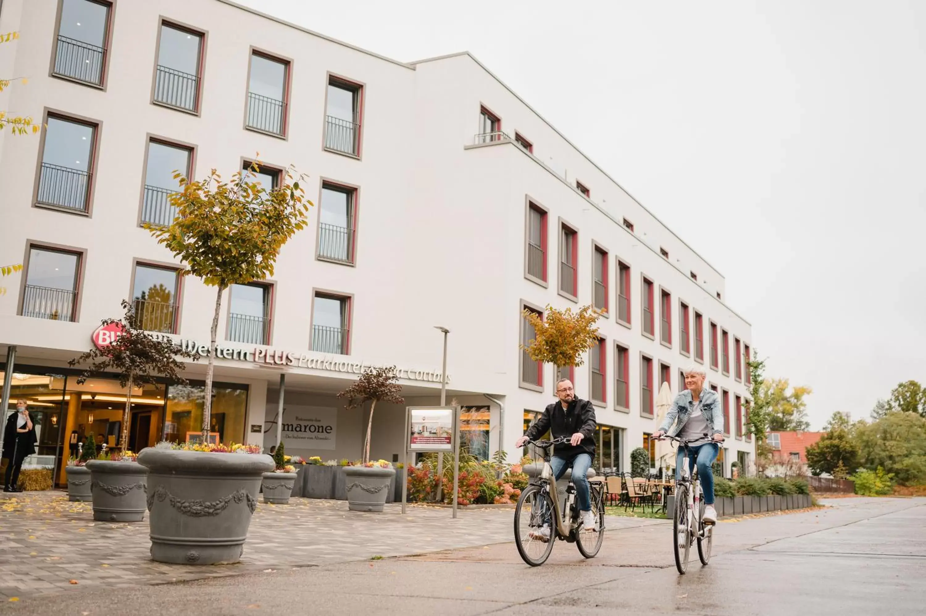Cycling, Property Building in Best Western Plus Parkhotel & Spa Cottbus