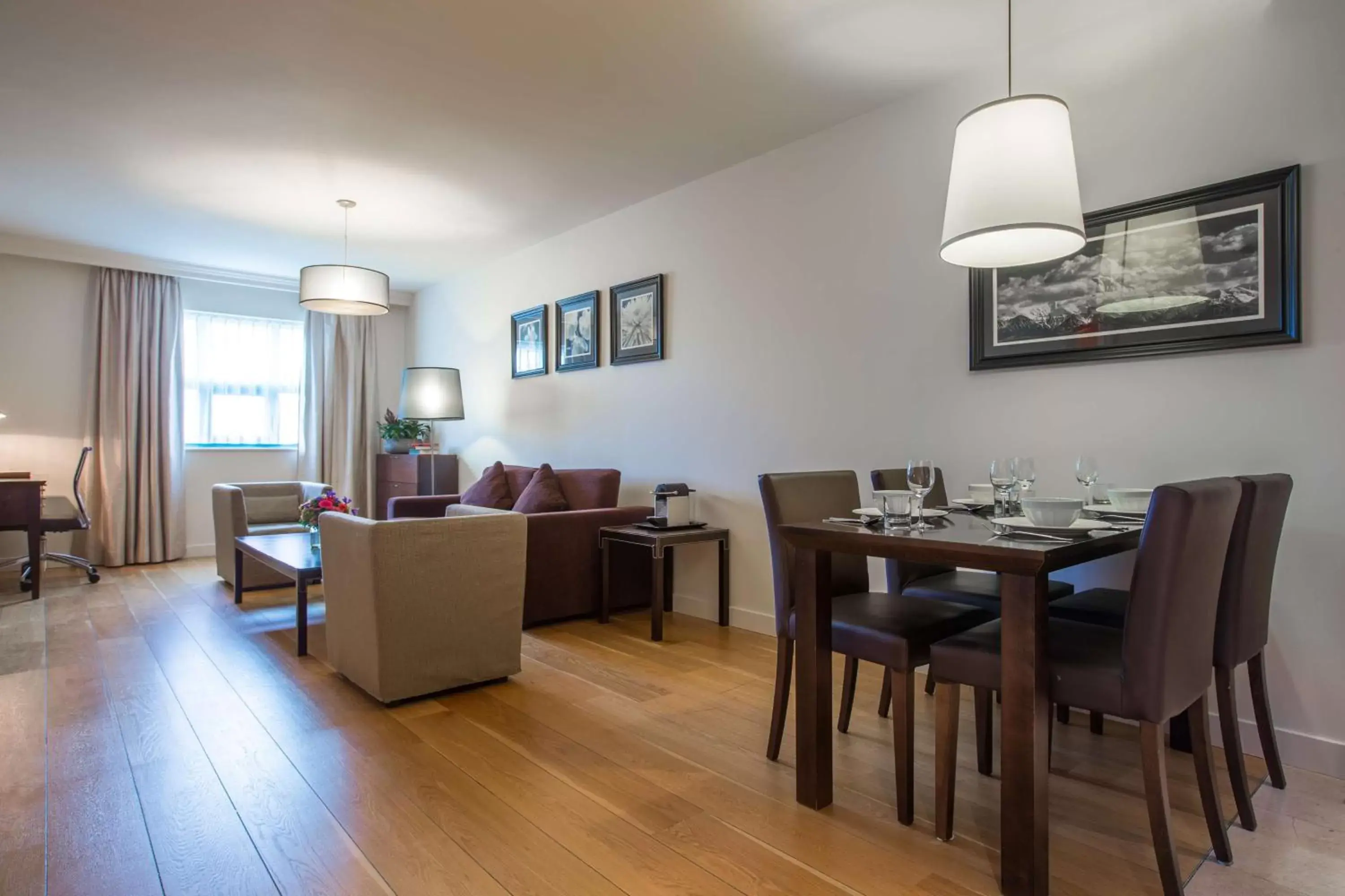 Photo of the whole room, Dining Area in Radisson BLU Astrid Hotel, Antwerp