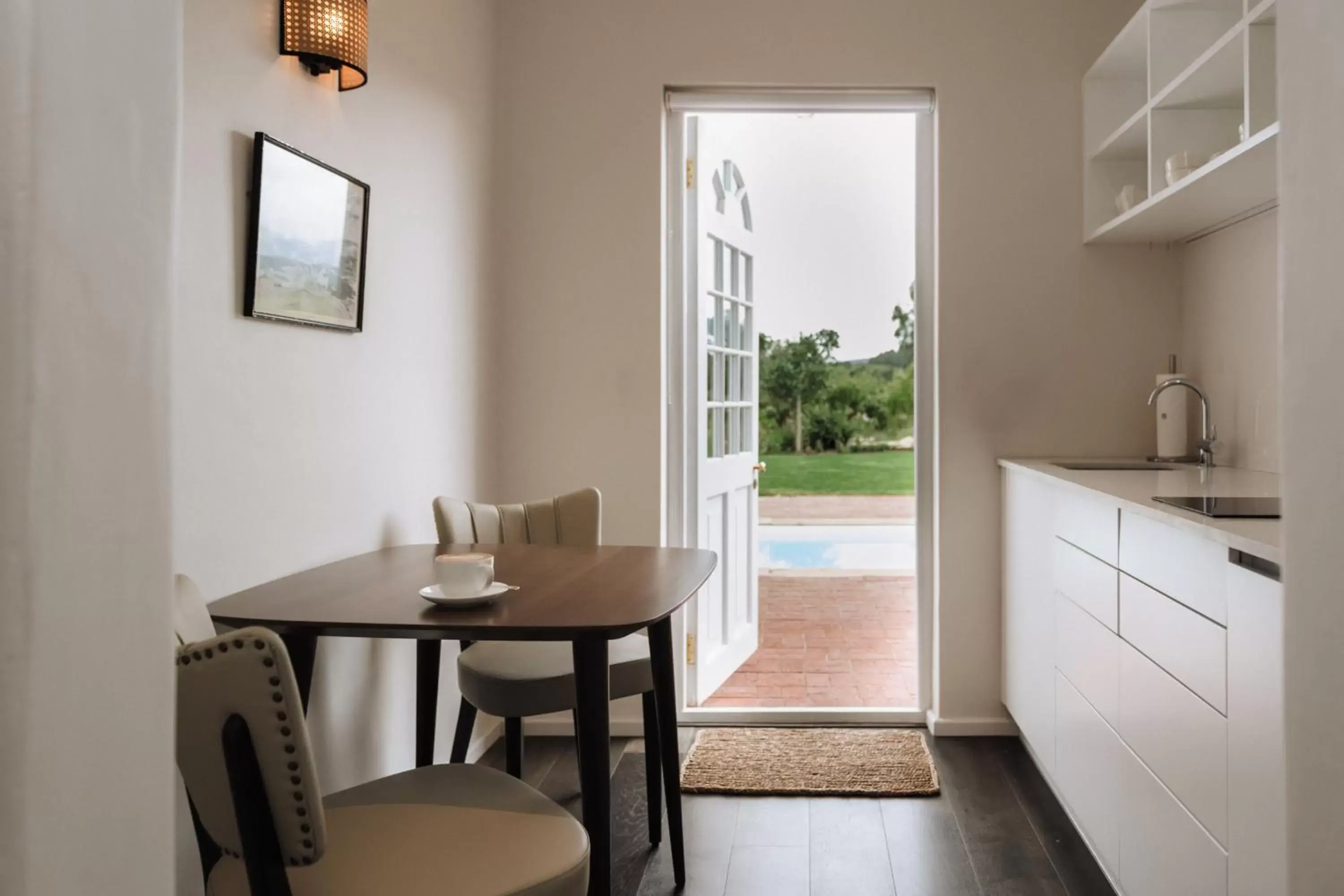 Kitchen or kitchenette, Dining Area in Adara Palmiet Valley Luxurious Boutique Farm Hotel