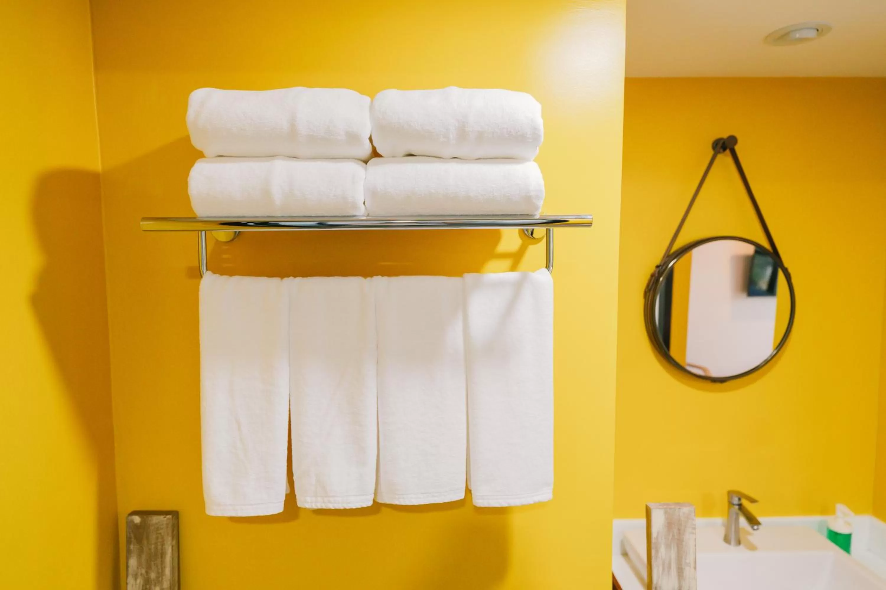 Toilet in B Innspire Hotel