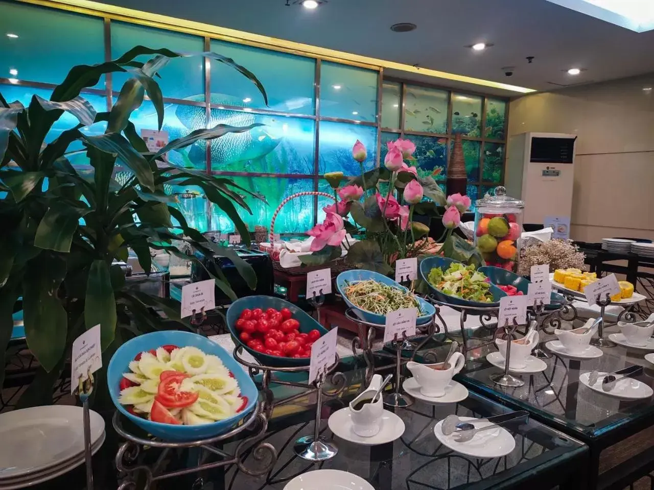 Restaurant/places to eat in Bao Son International Hotel
