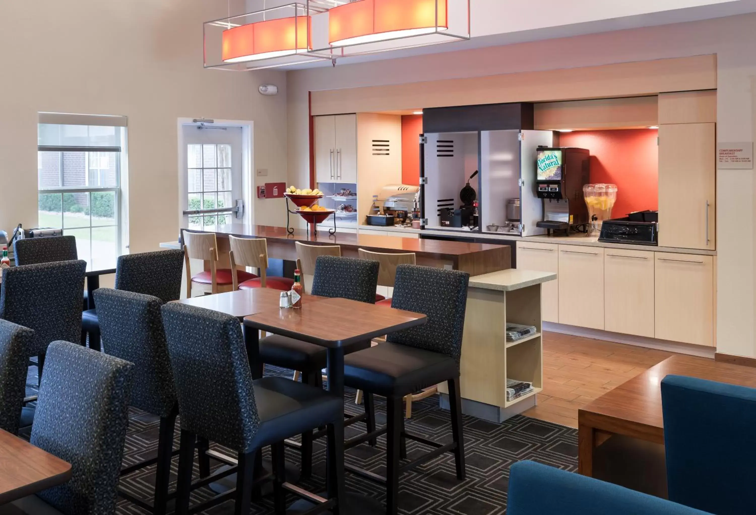 Restaurant/Places to Eat in TownePlace Suites Dallas Arlington North