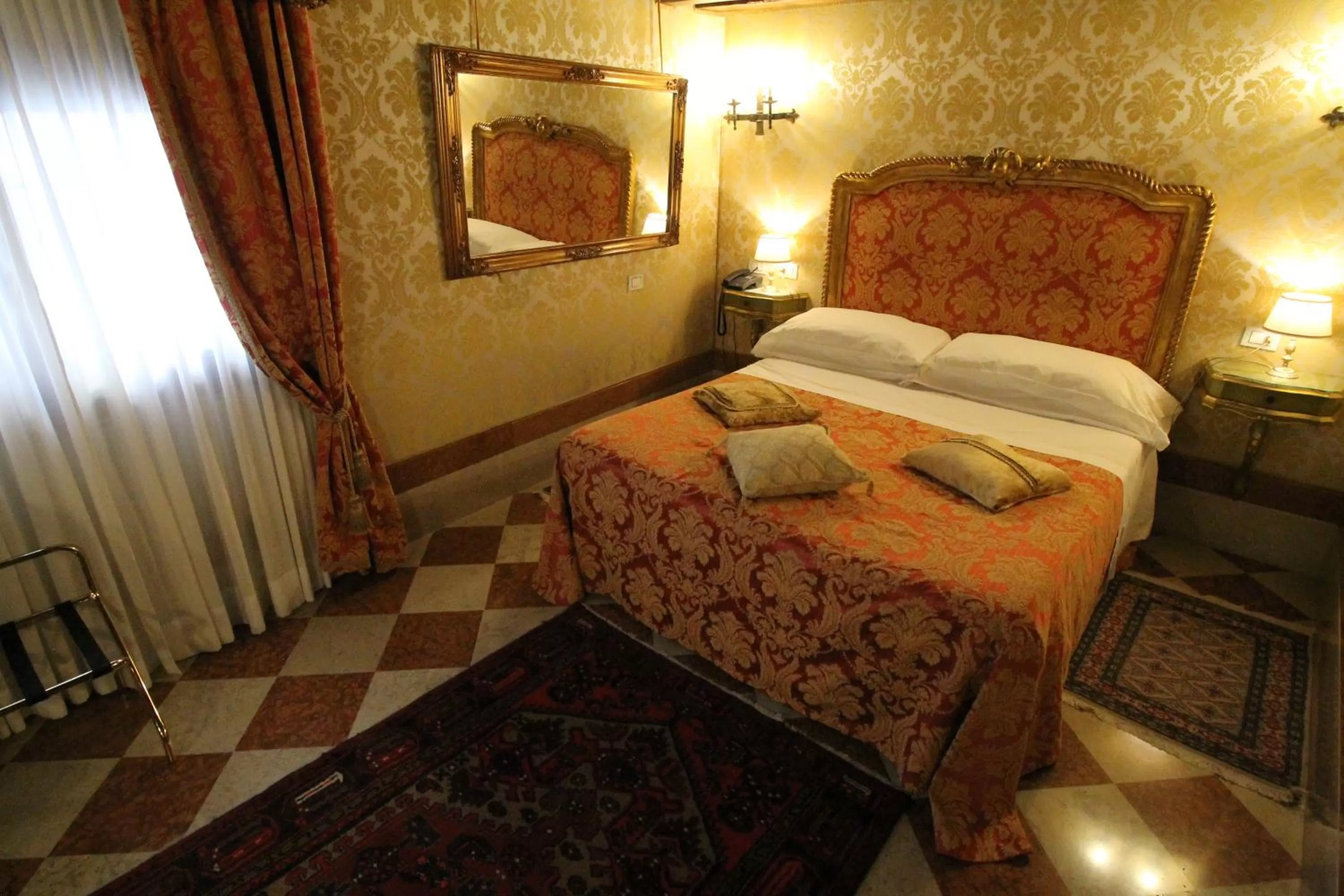 Bed in Hotel Palazzo Abadessa