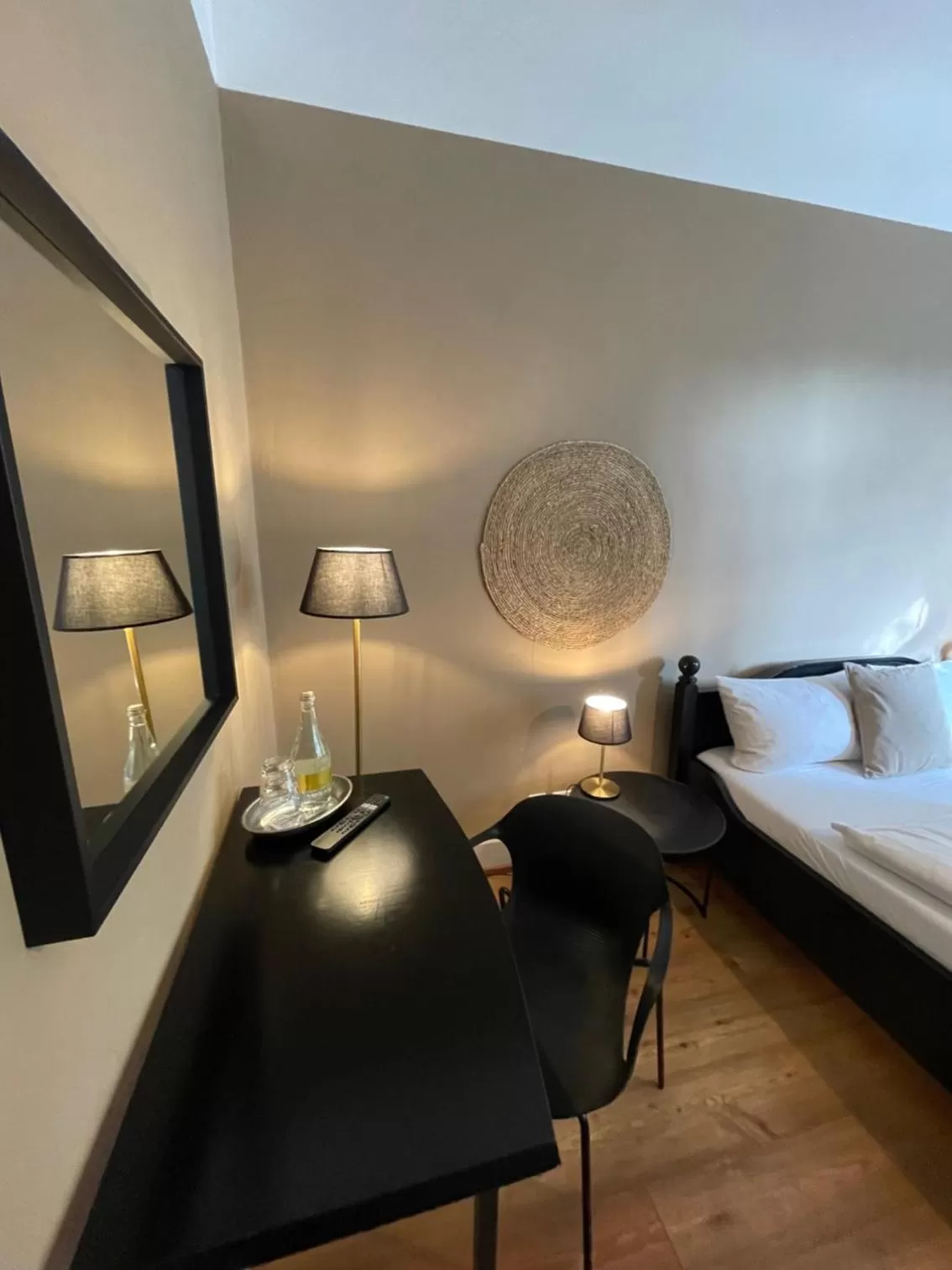 Photo of the whole room, Bed in AUERSTEIN-Hotels auerstein & auerstein-mono