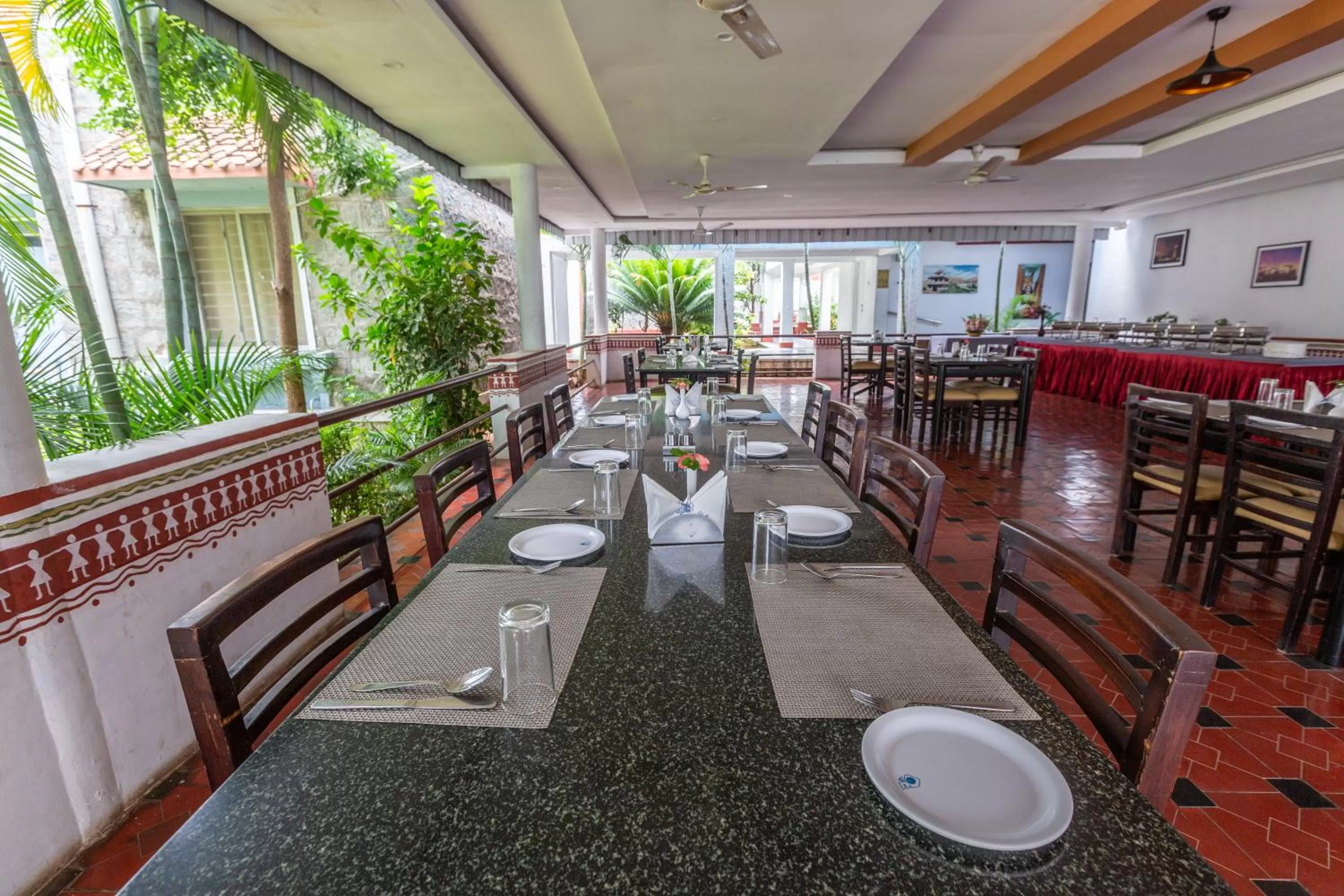 KSTDC Hotel Mayura Bhuvaneshwari Kamalapur