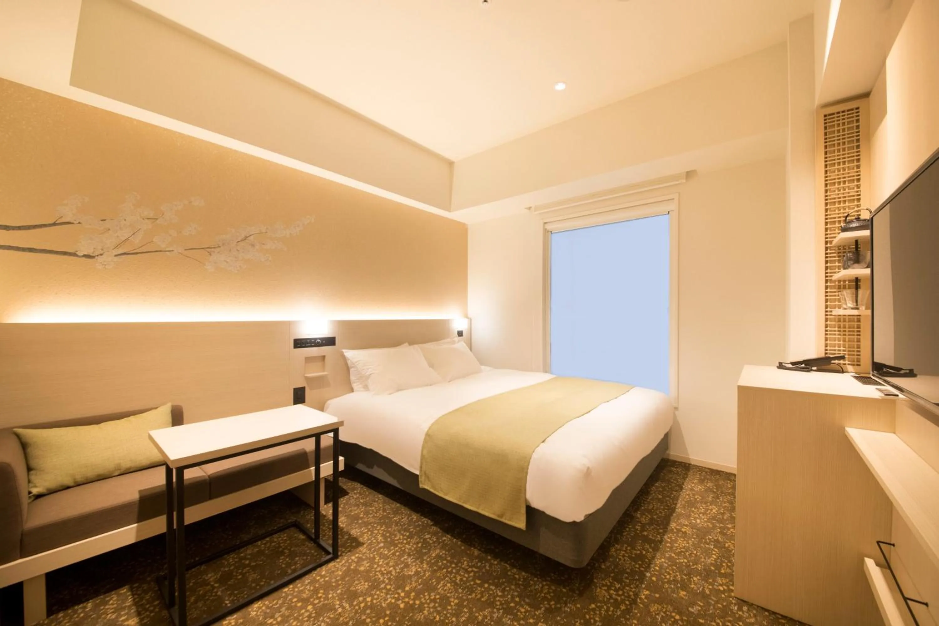 Photo of the whole room, Bed in Hotel Yaenomidori Tokyo