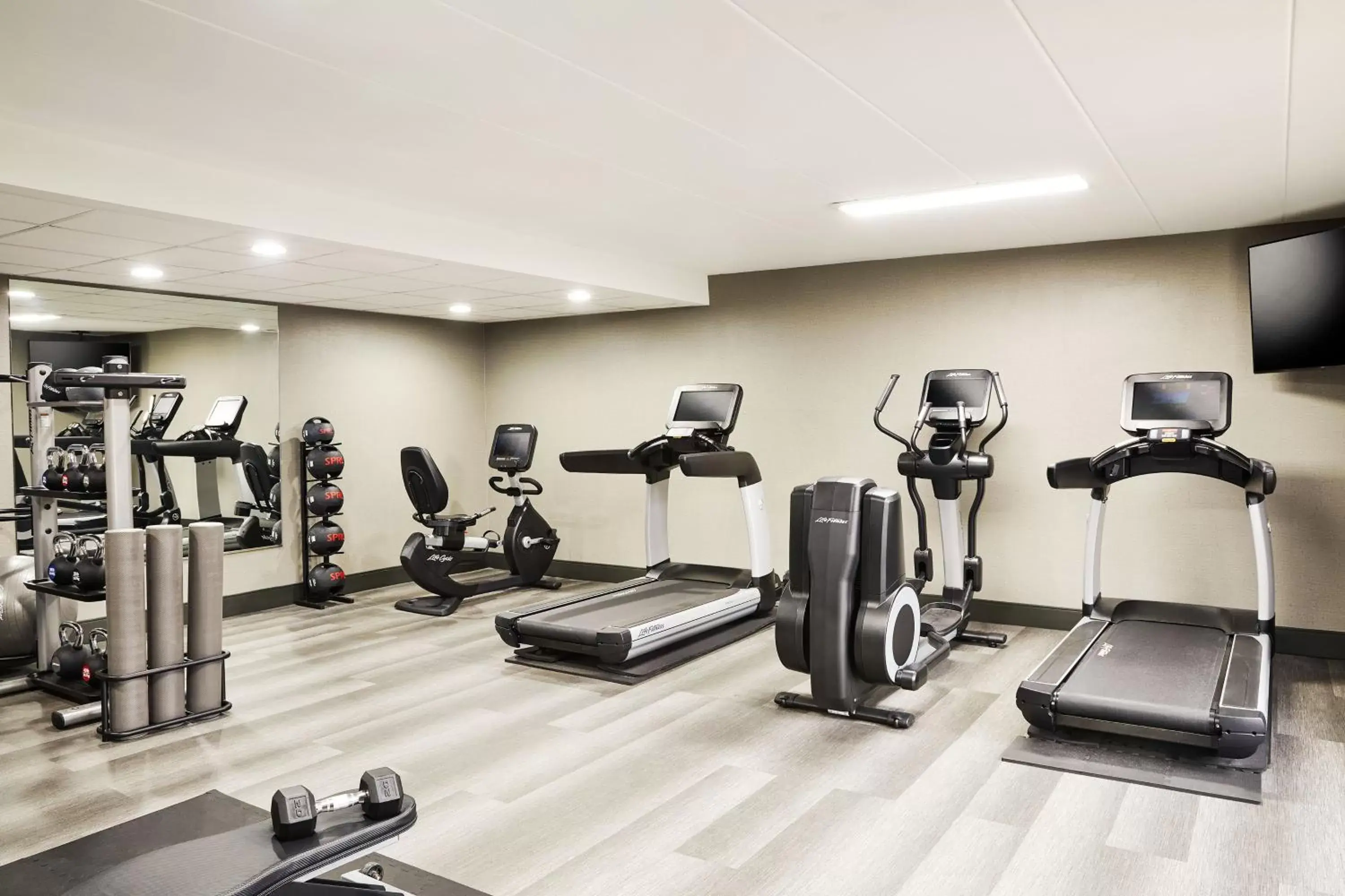 Fitness centre/facilities, Fitness Center/Facilities in Four Points by Sheraton Chicago Westchester/Oak Brook