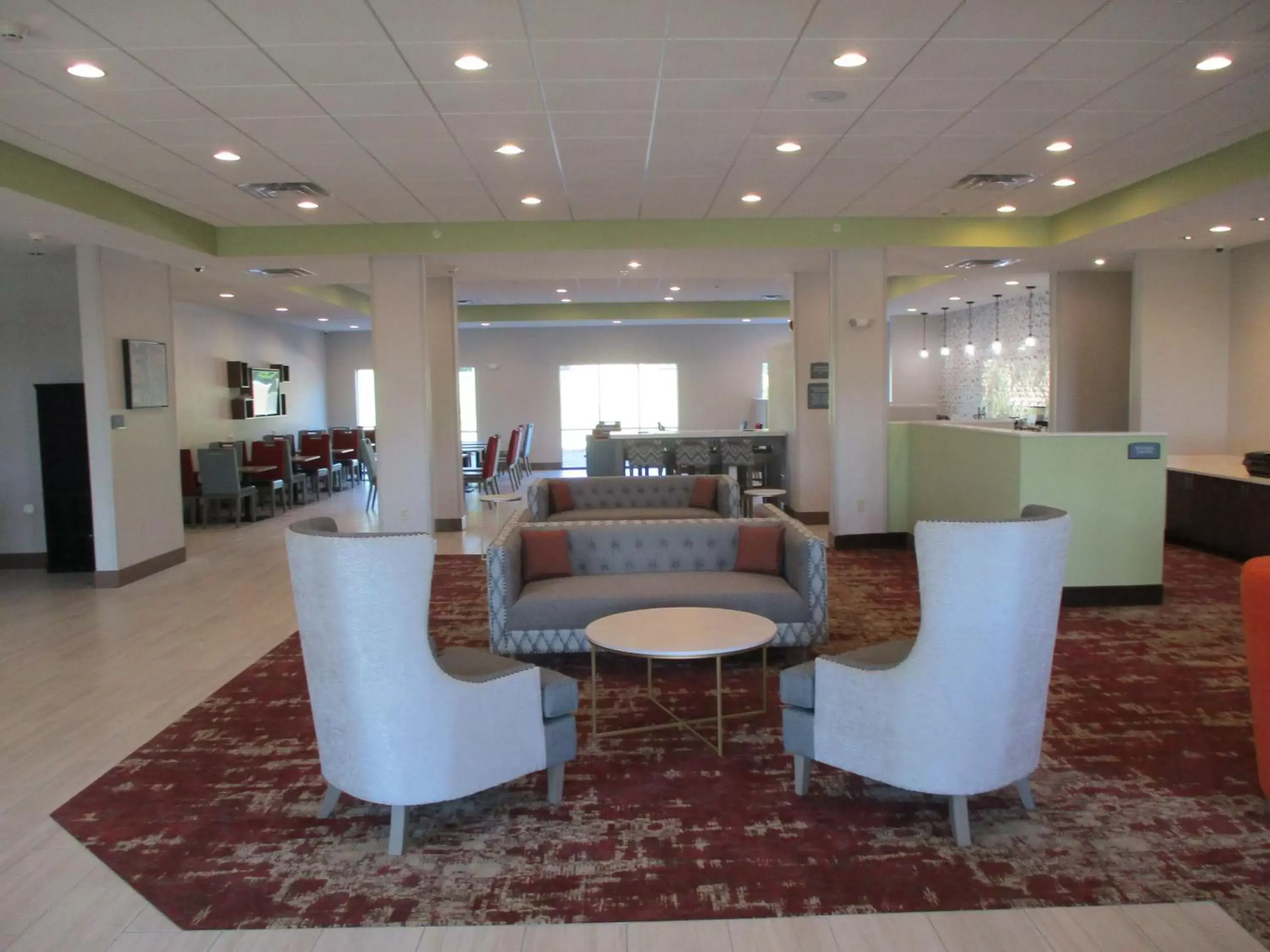 Lobby or reception in La Quinta Inn & Suites by Wyndham Jackson-Cape Girardeau