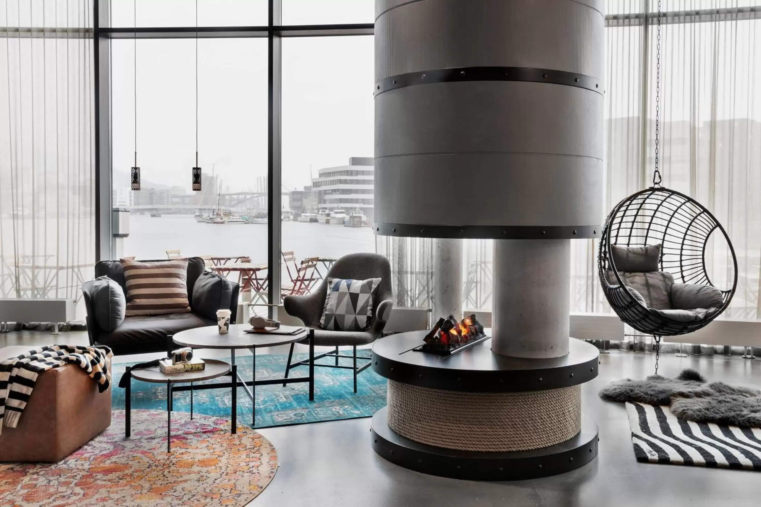 Lounge or bar in Moxy Bergen