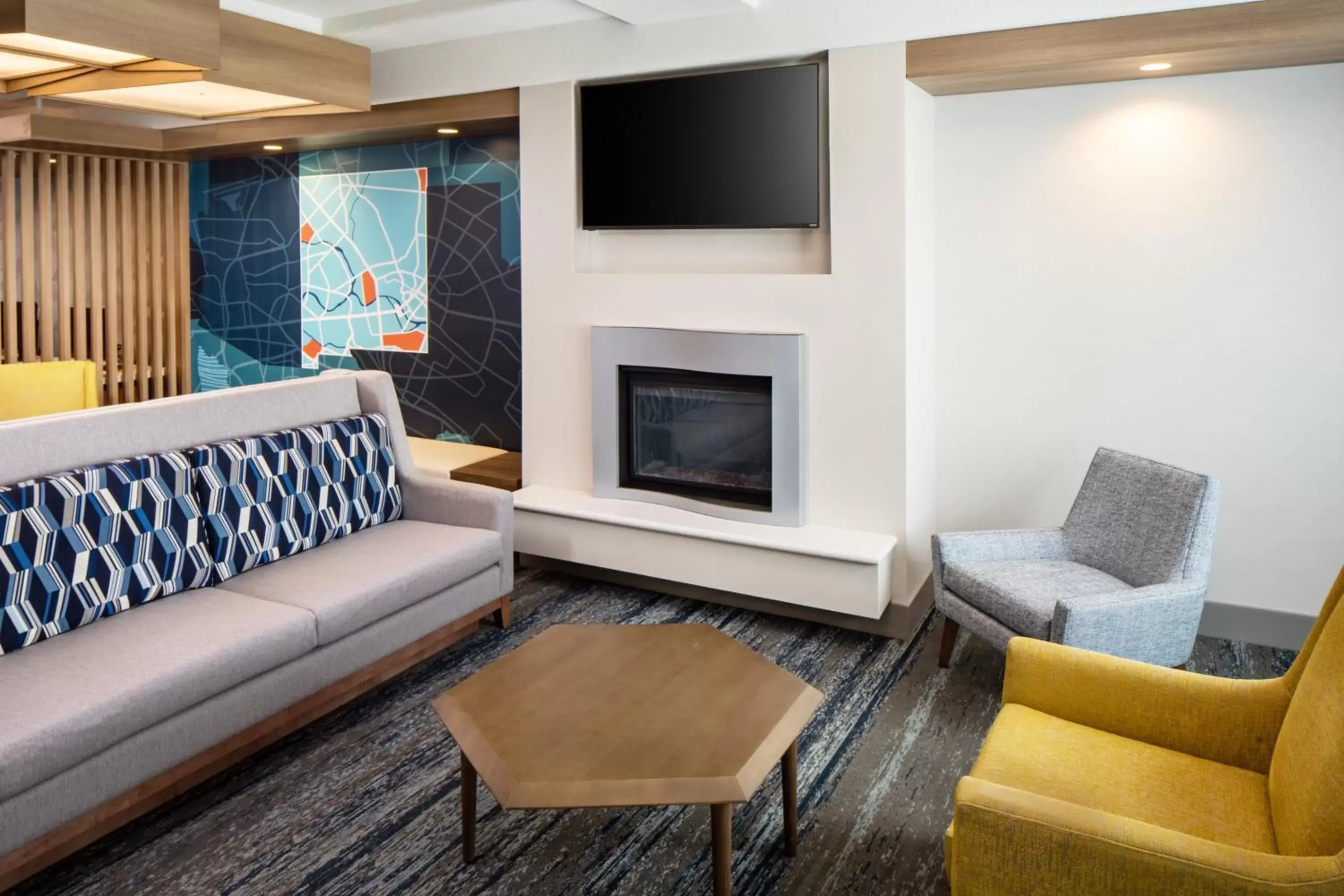 Lobby or reception, Seating Area in Holiday Inn Express and Suites Los Alamos Entrada Park, an IHG Hotel