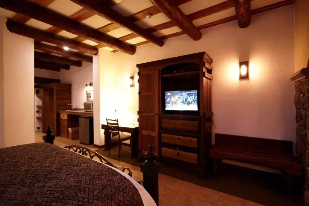 TV/Entertainment Center in Hotel Quinta Mision