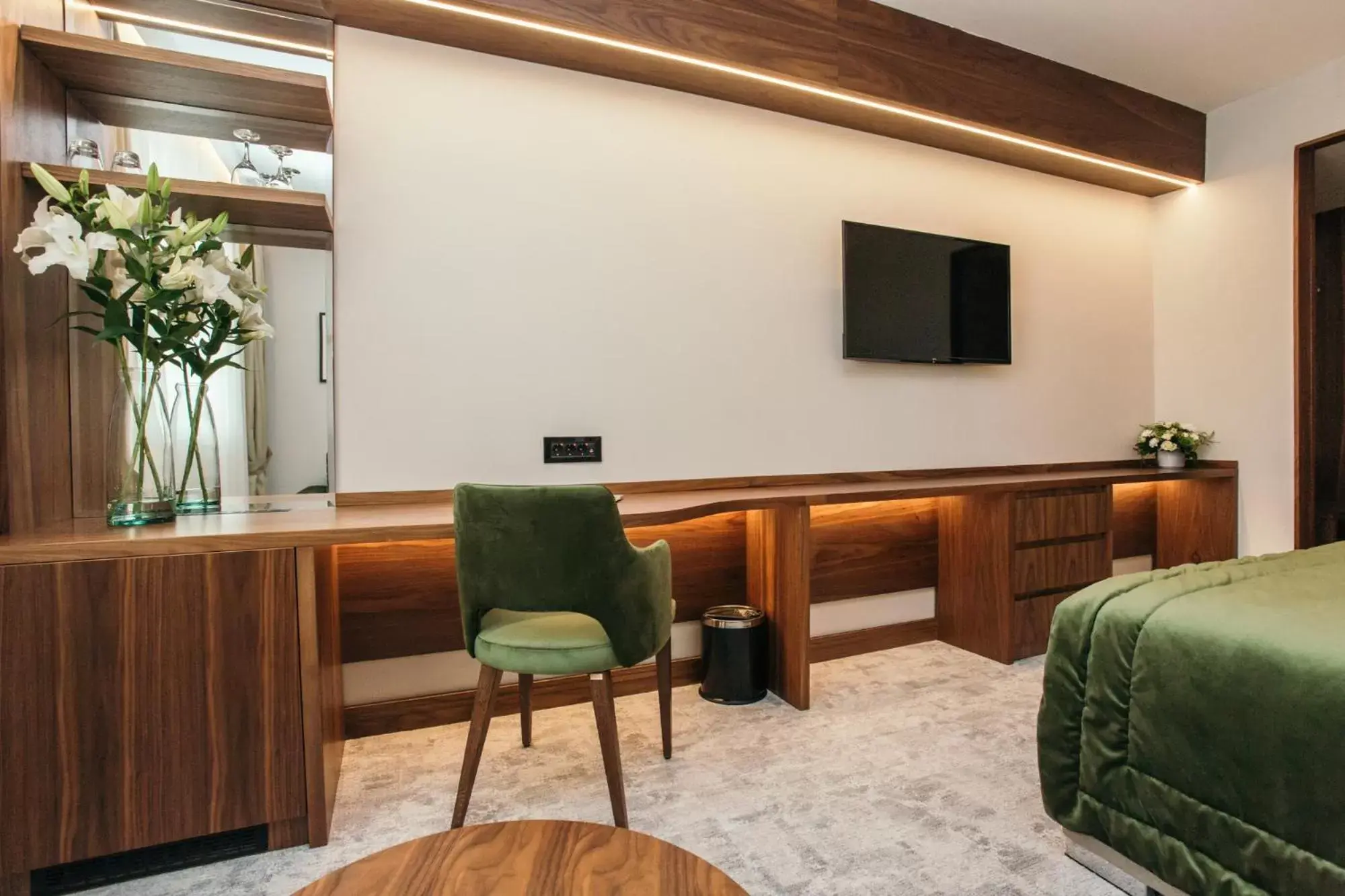 Special Offer - Standard Double Room with Free Parking in Central Point Hotel Beograd Special Offer - Standard Double Room with Free Parking in Central Point Hotel Beograd