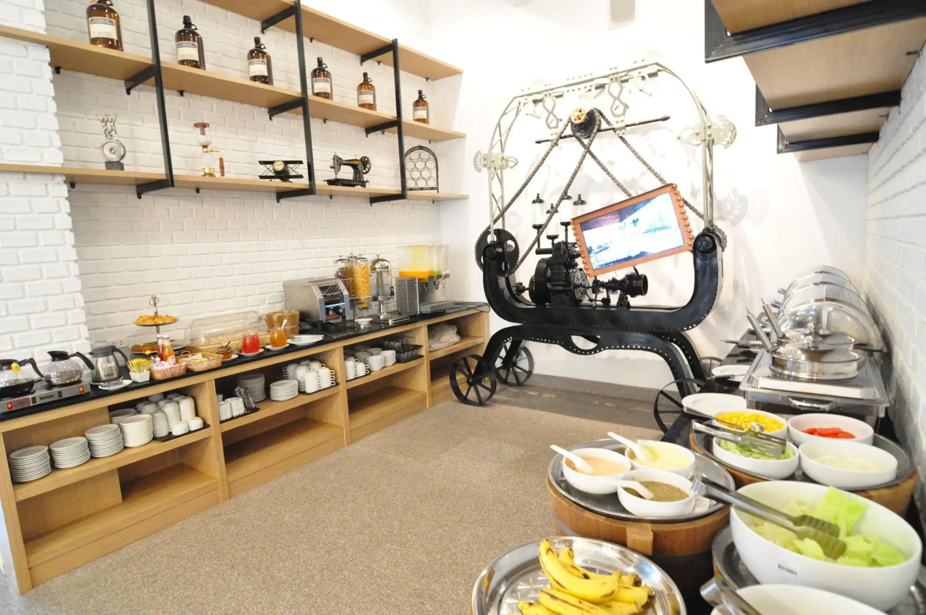 Restaurant/places to eat in Forty Winks Phuket Hotel Restaurant/places to eat in Forty Winks Phuket Hotel