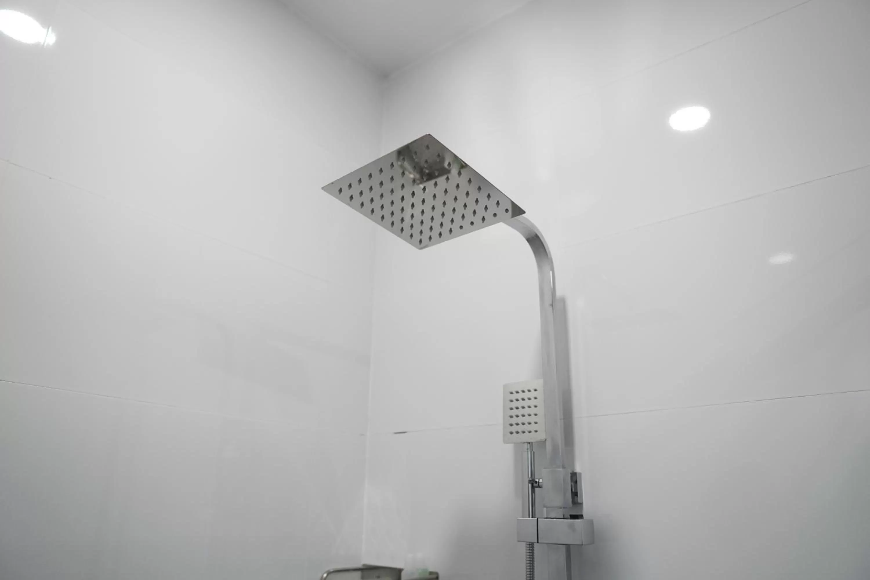 Bathroom in Apple Hotel Three - Phnom Penh