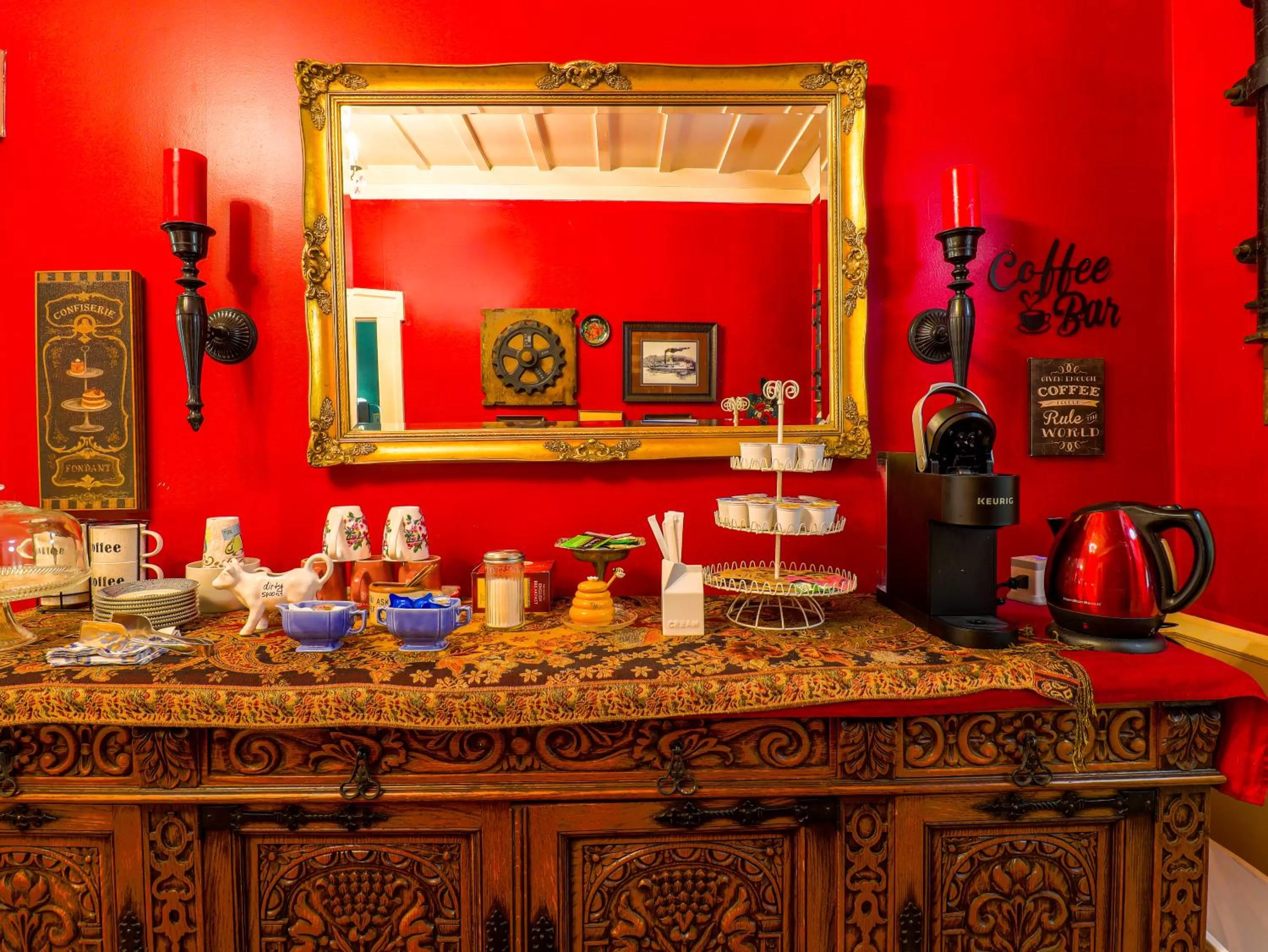 Dining area in The Steamboat Inn