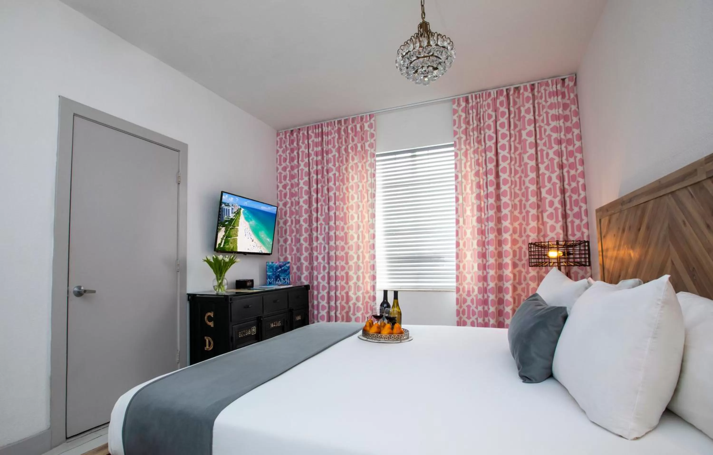 Double Room - Disability Access in Whitelaw Hotel