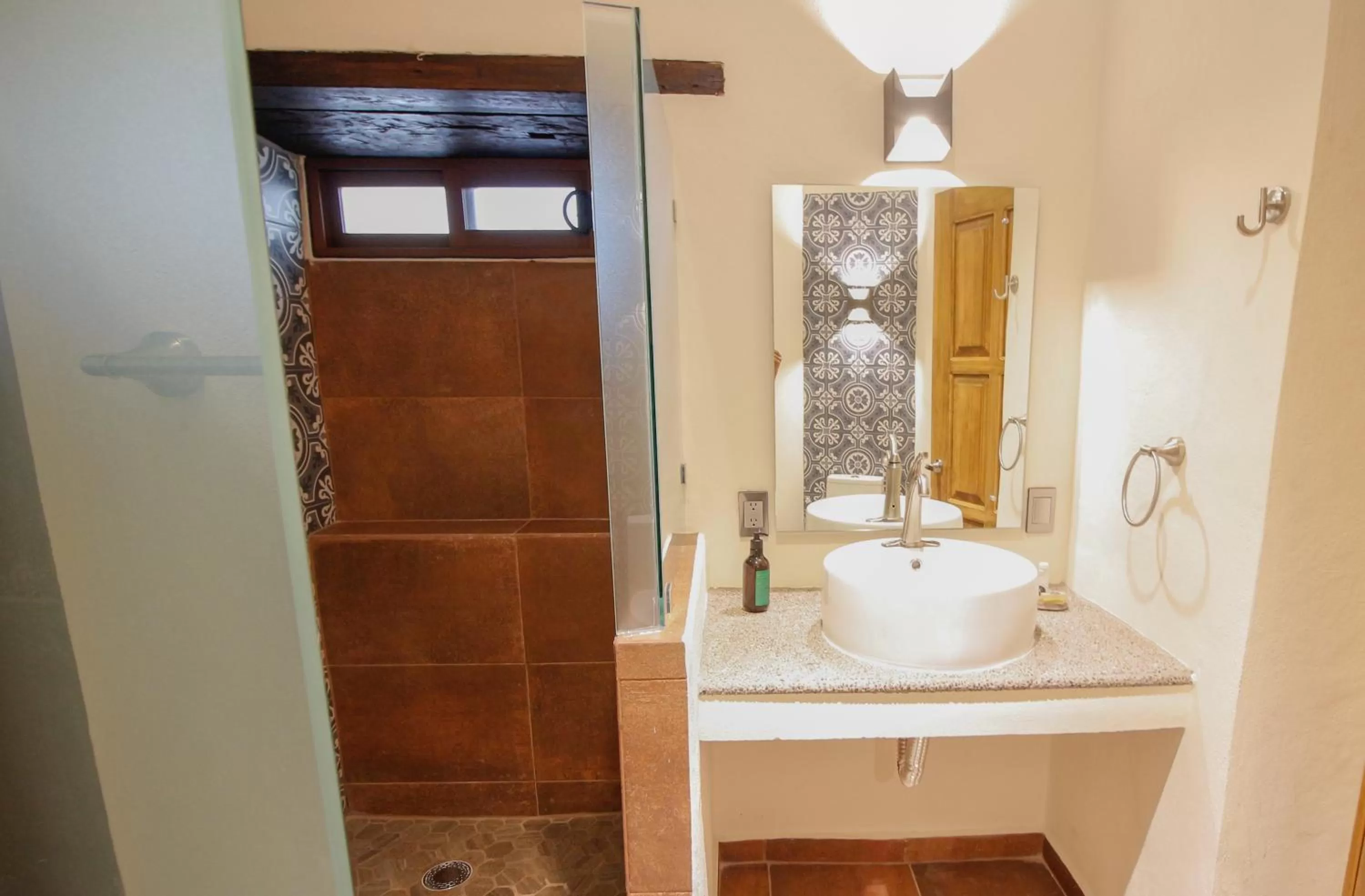 Bathroom in Hotel La Notaría