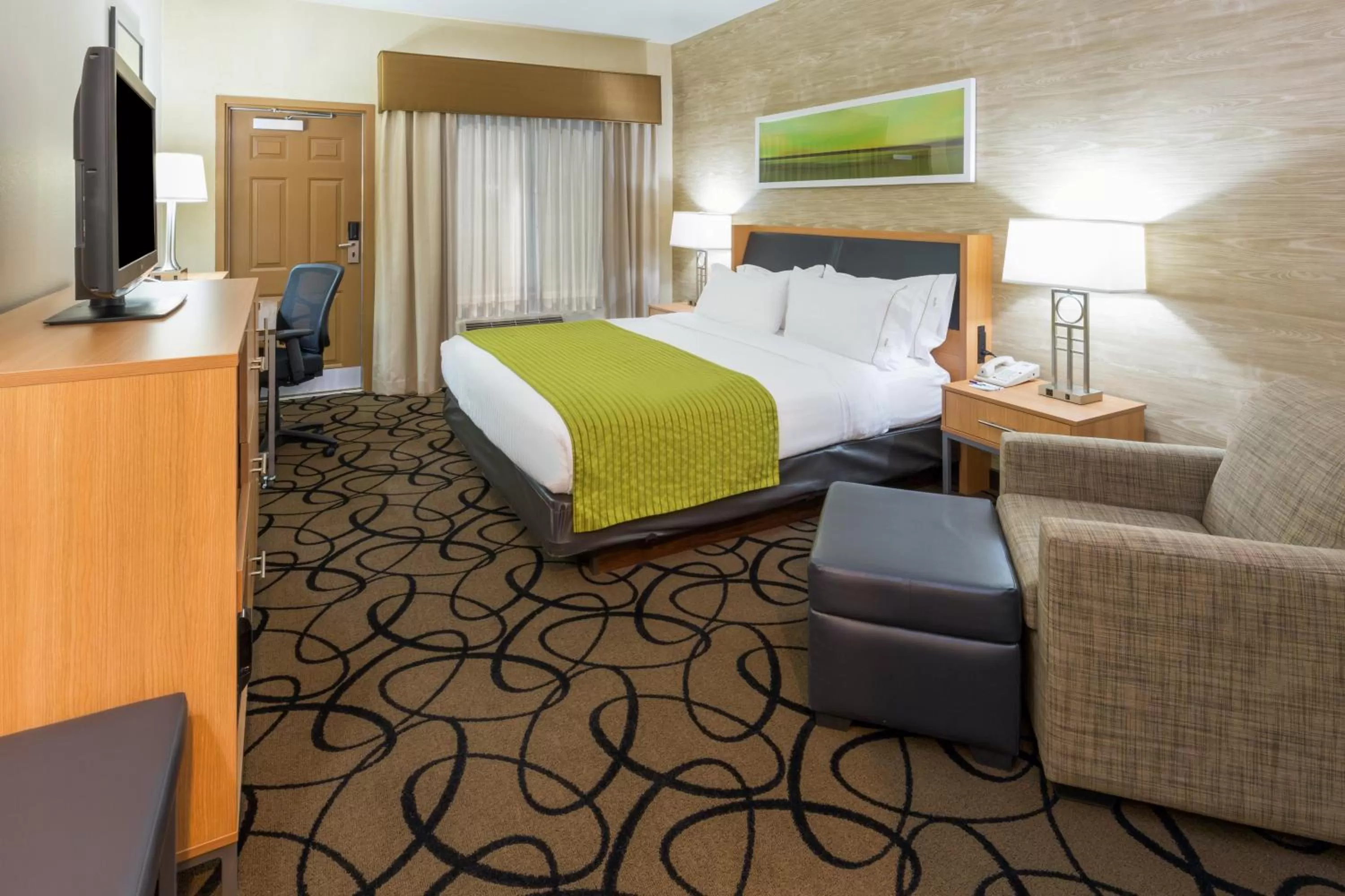 King Room - Non-Smoking in Holiday Inn Express Hotel and Suites - Henderson, an IHG Hotel