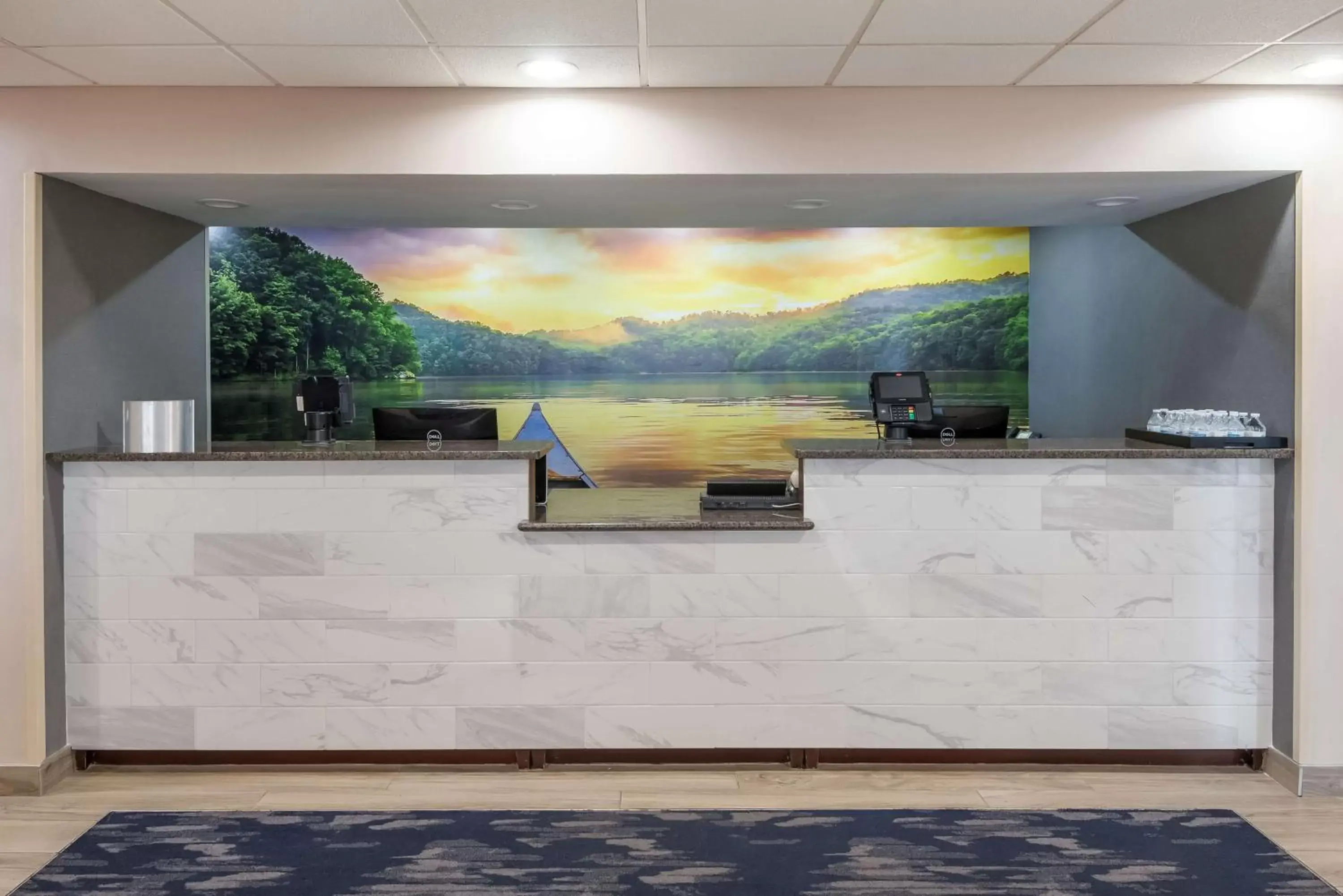 Lobby or reception in Best Western Batesville