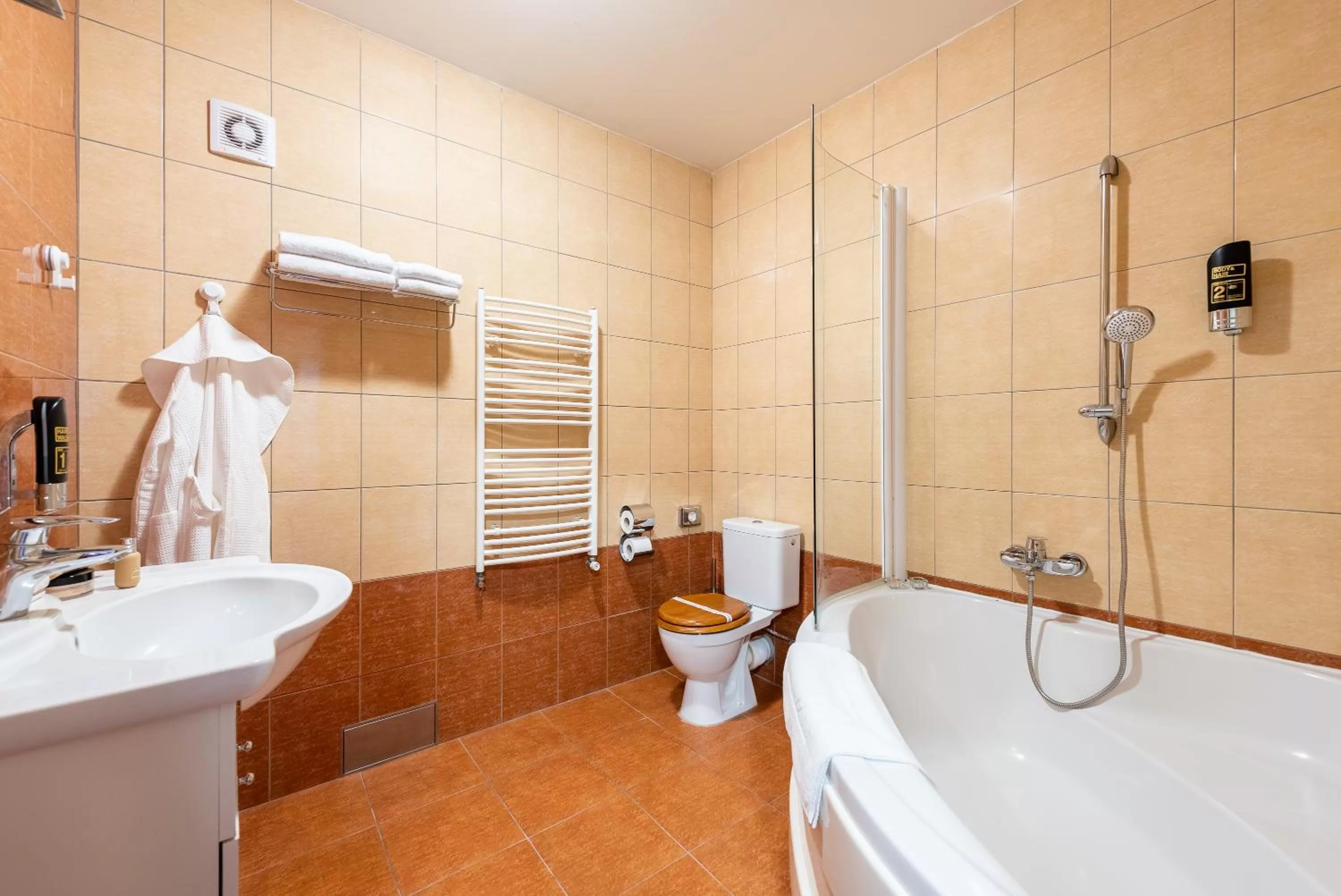 Toilet in Hotel Libero