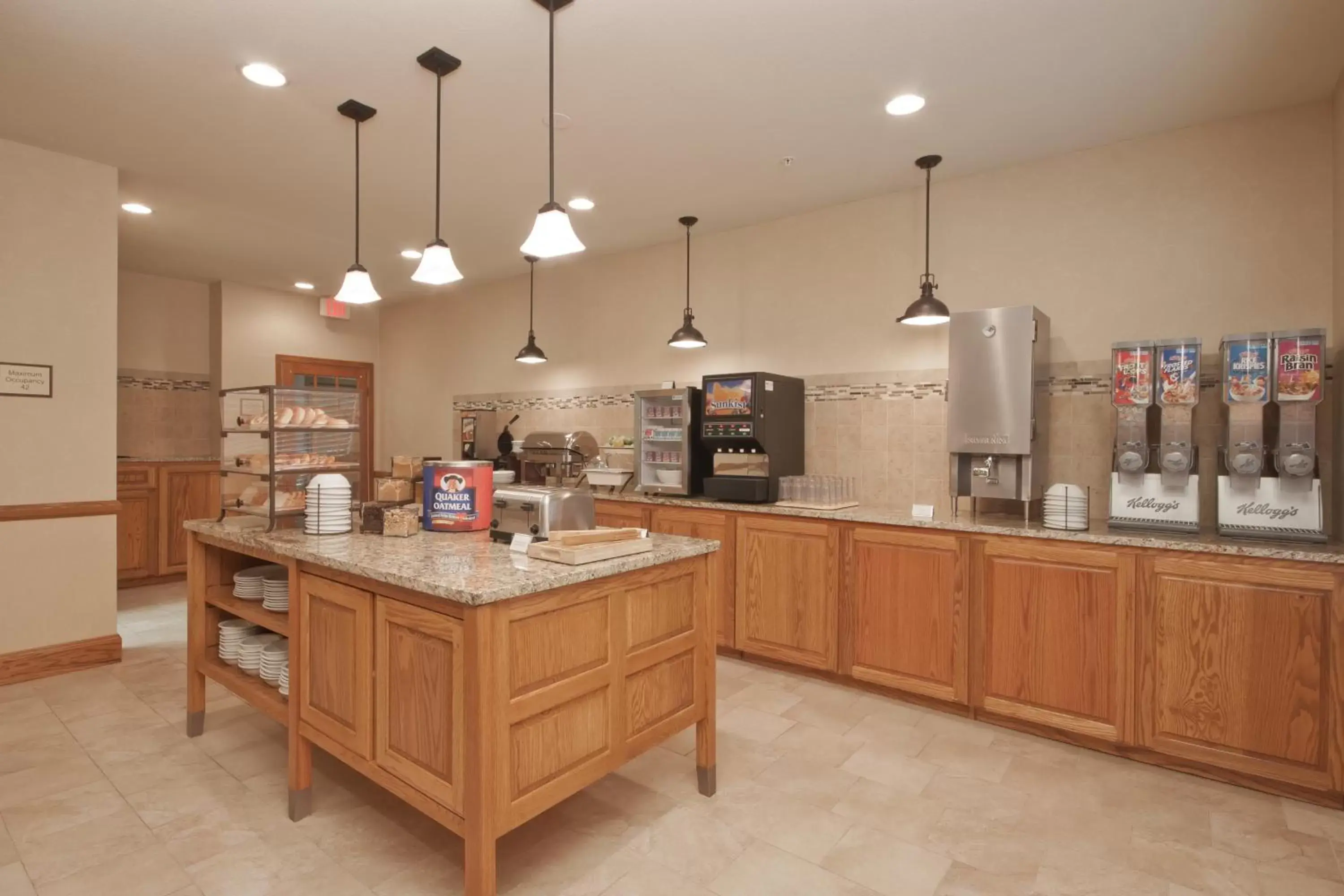 Restaurant/places to eat in Country Inn & Suites by Radisson, Davenport - Quad Cities Restaurant/places to eat in Country Inn & Suites by Radisson, Davenport - Quad Cities