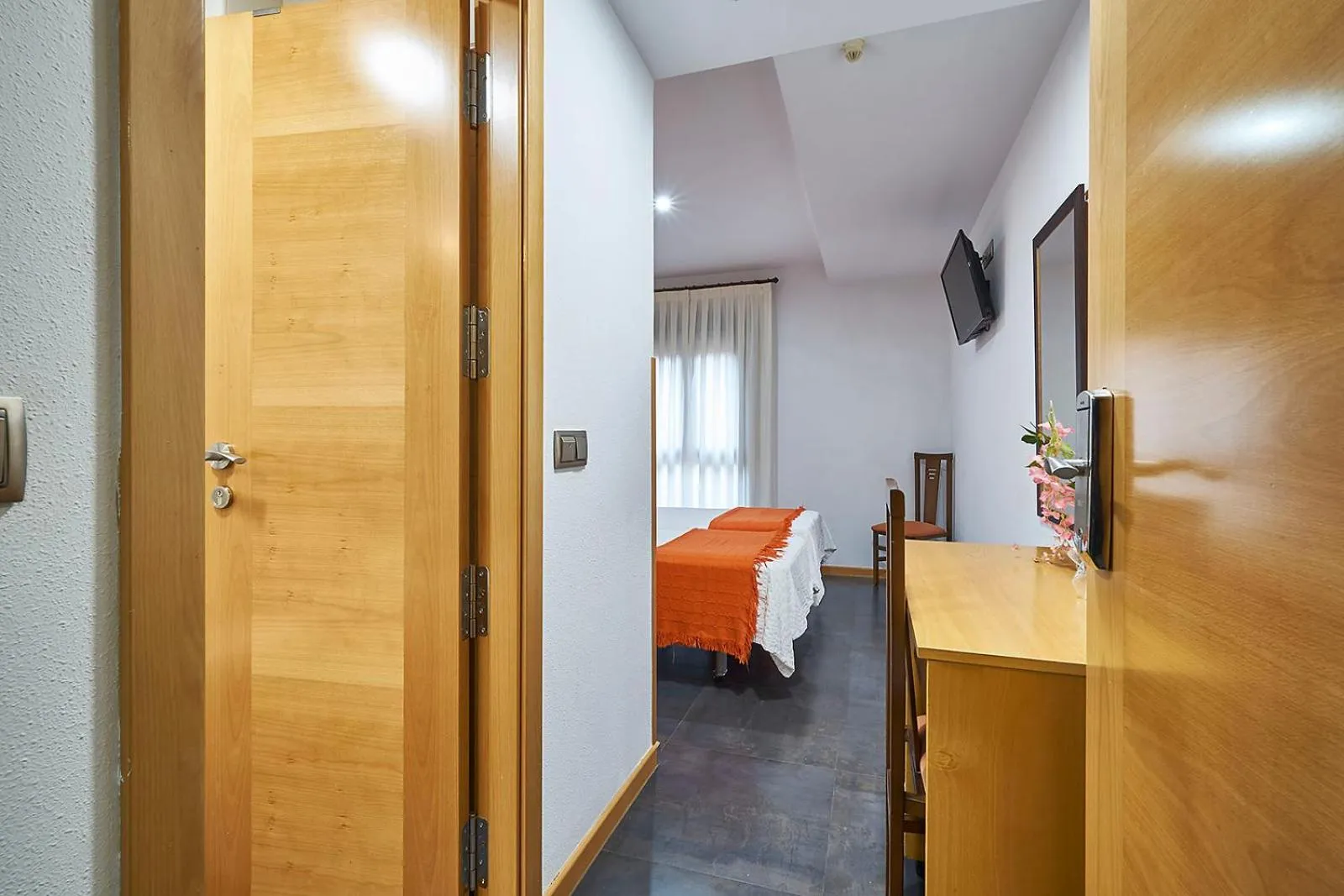 Photo of the whole room, Bed in Hotel Real de Illescas