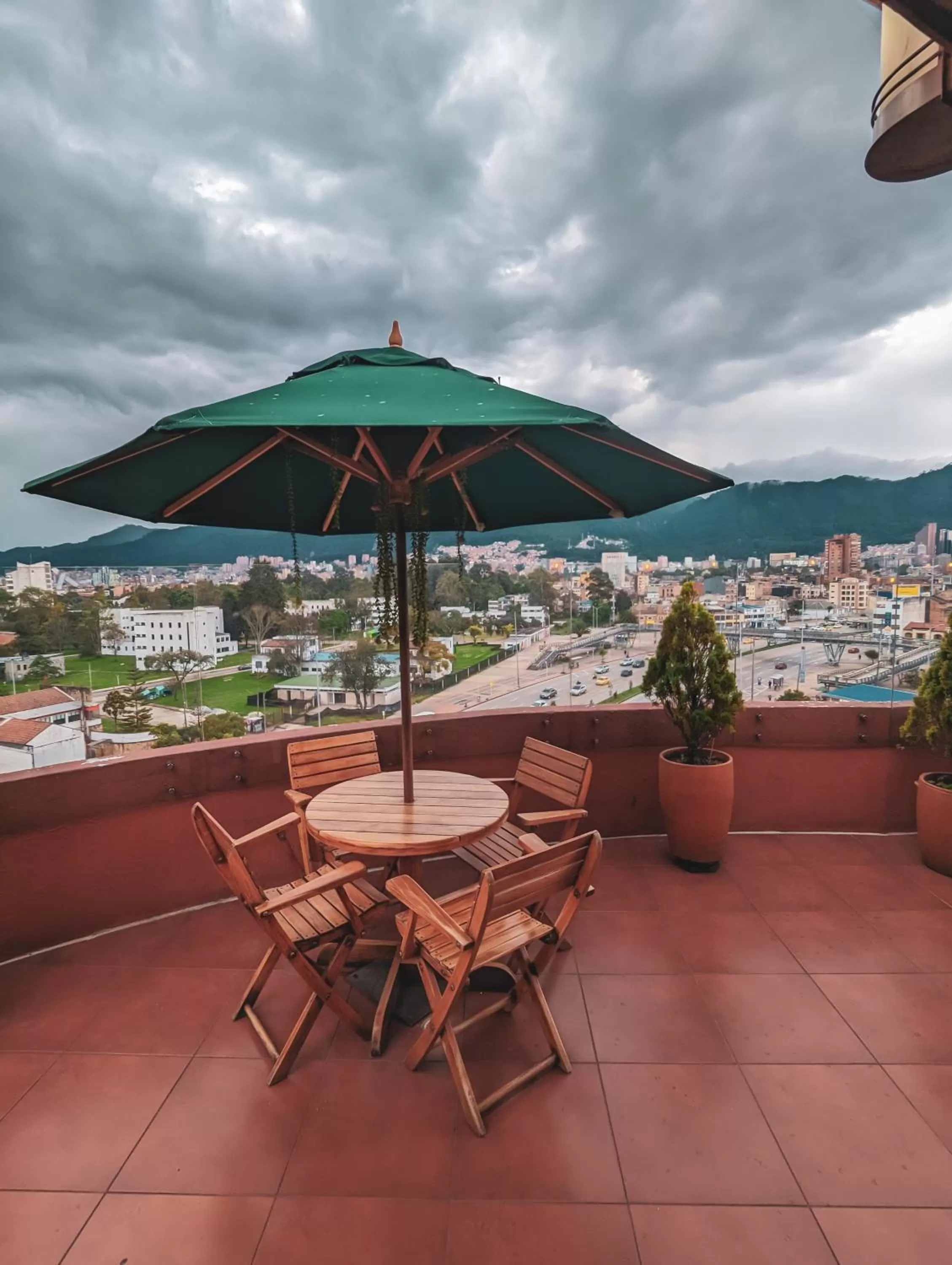 Property building in Hotel Charlotte Suite 26