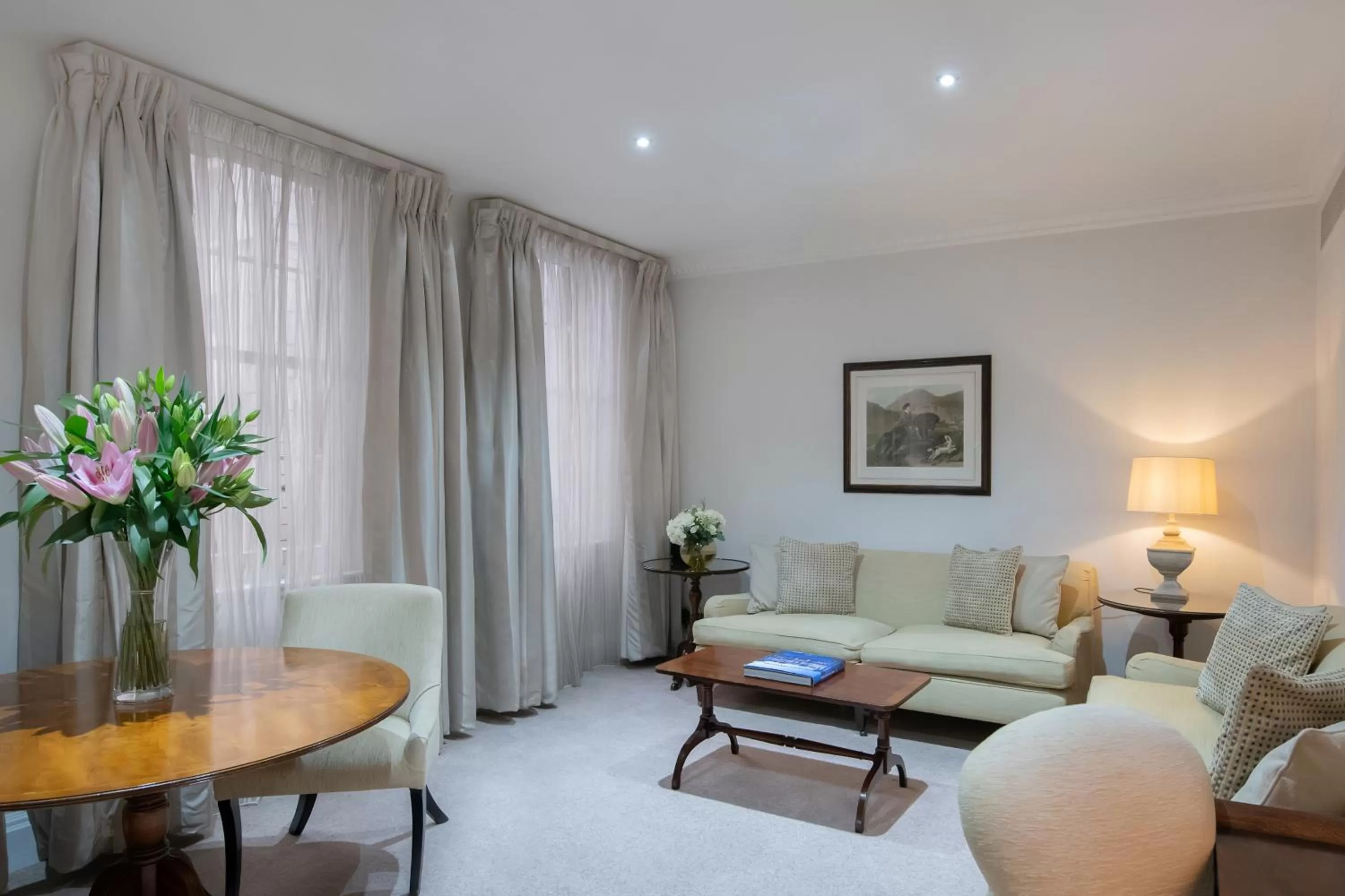 Living room in Dukes London