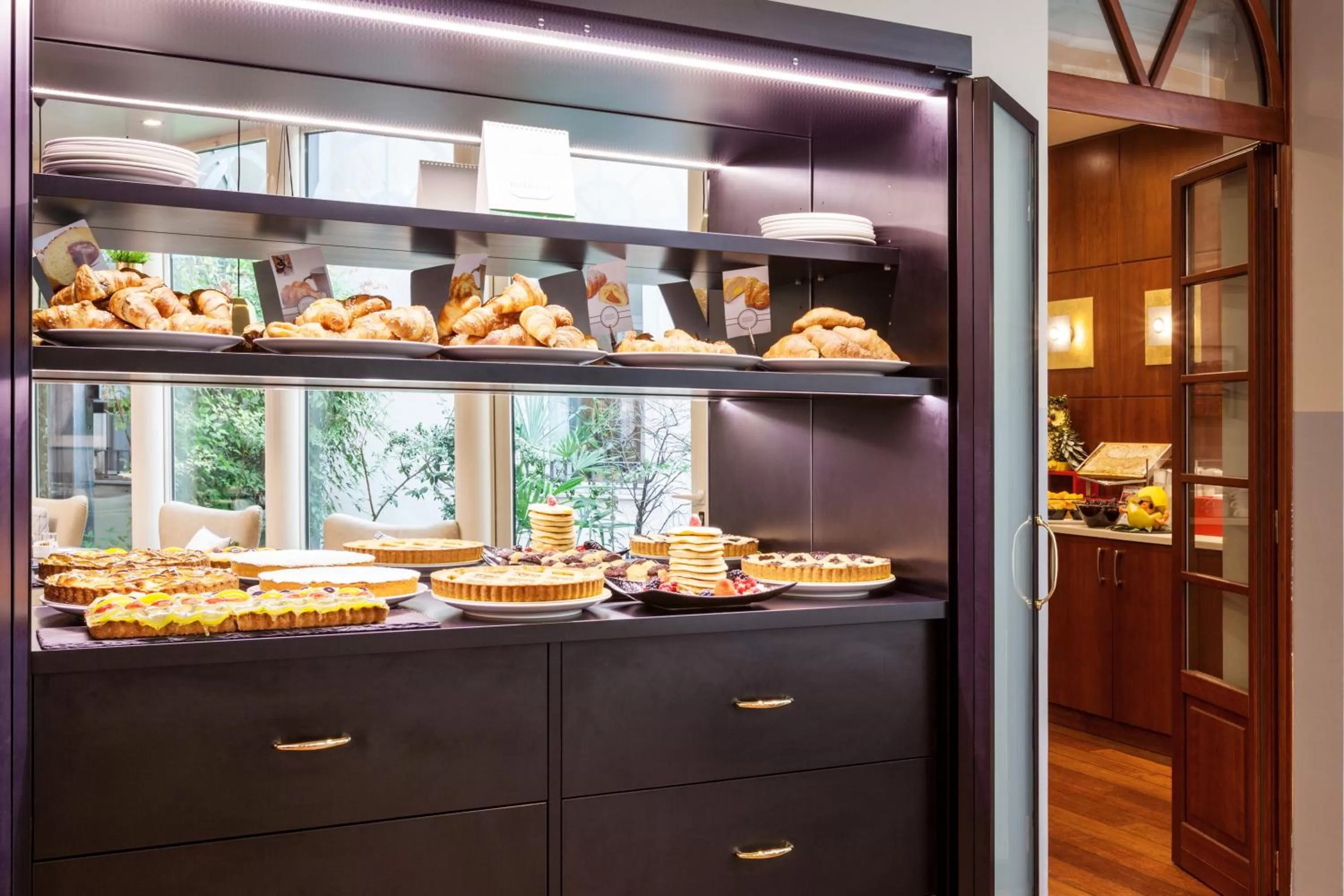 Breakfast in Holiday Inn Milan Garibaldi Station by IHG