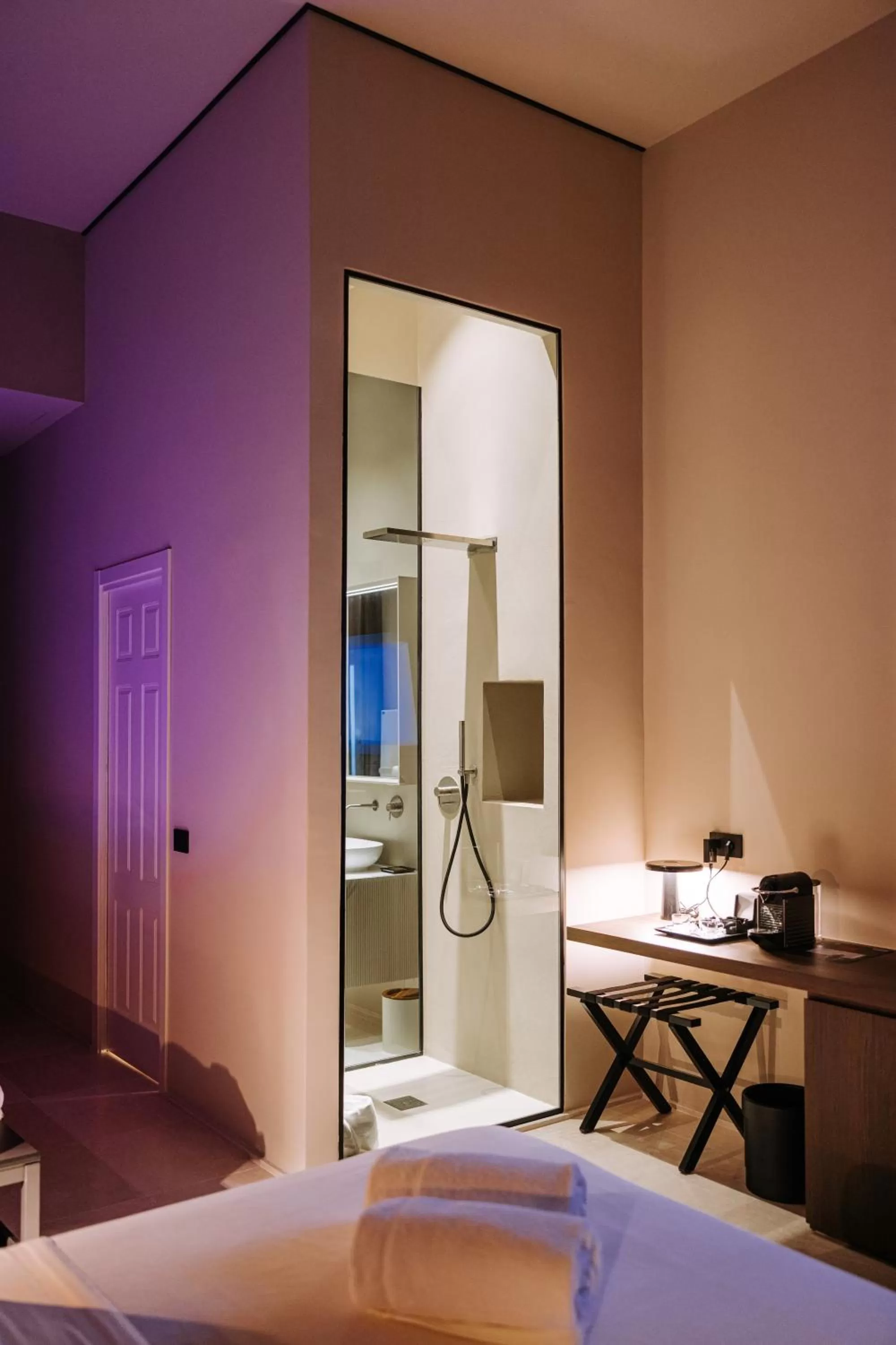 Bed in Suite1212 - Bandiera