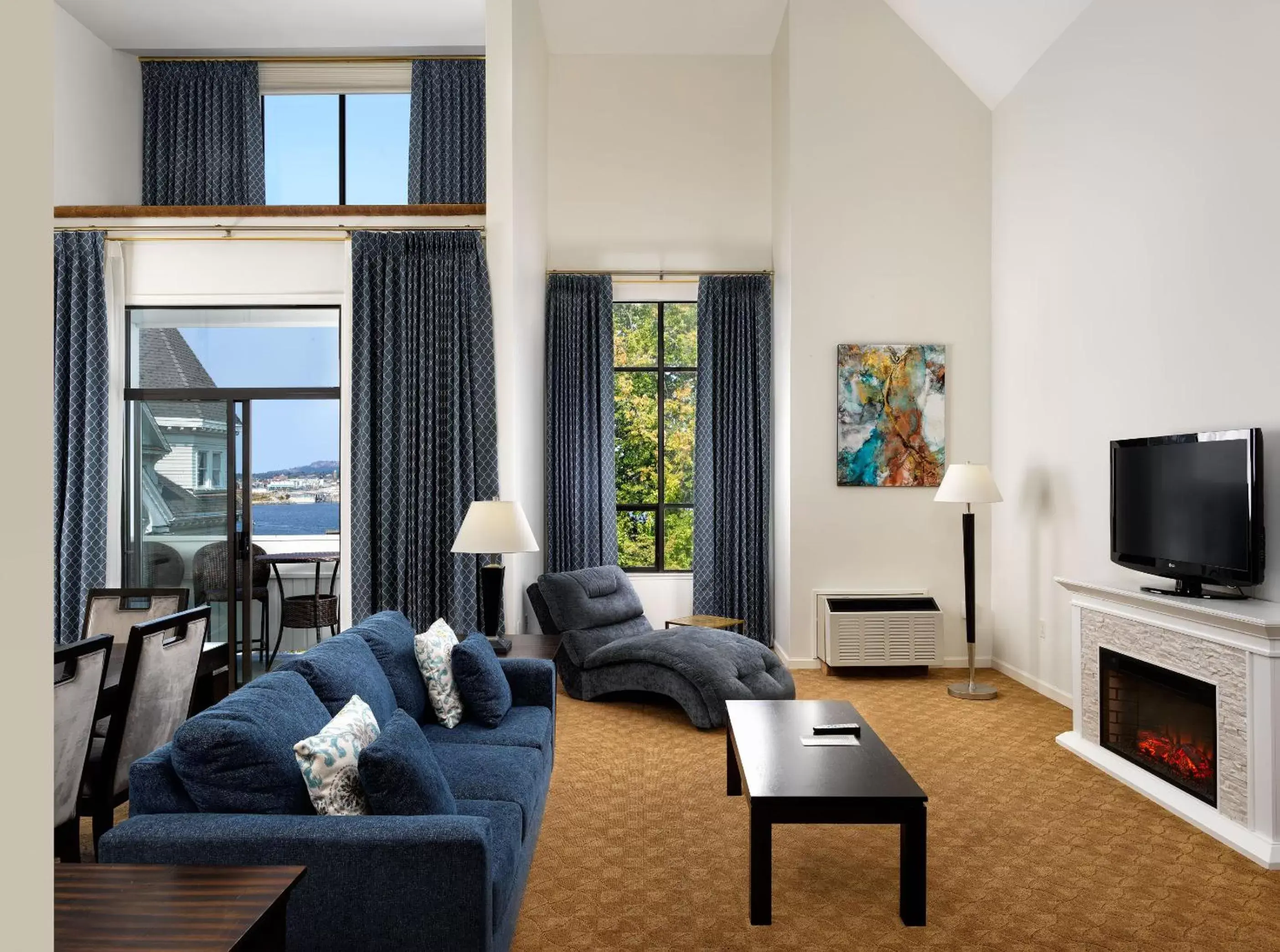 Grand Dorset Suite in Huntingdon Hotel and Suites Grand Dorset Suite in Huntingdon Hotel and Suites