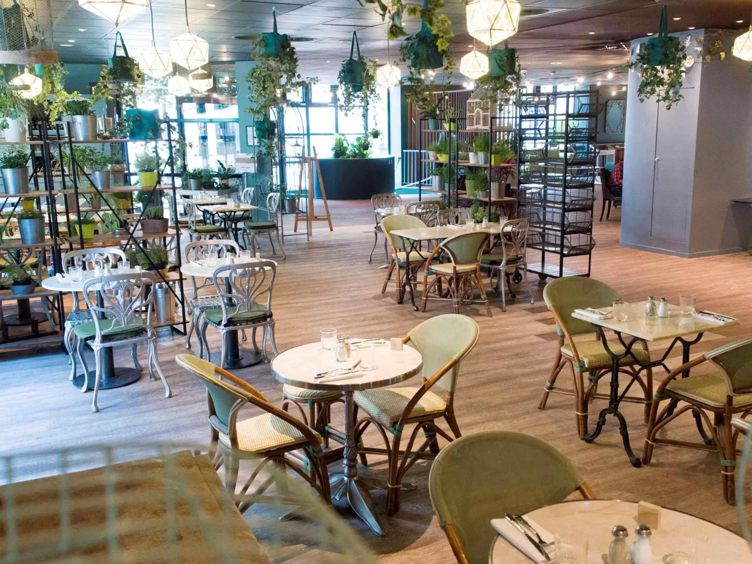Restaurant/Places to Eat in ibis Paris Bastille Opera