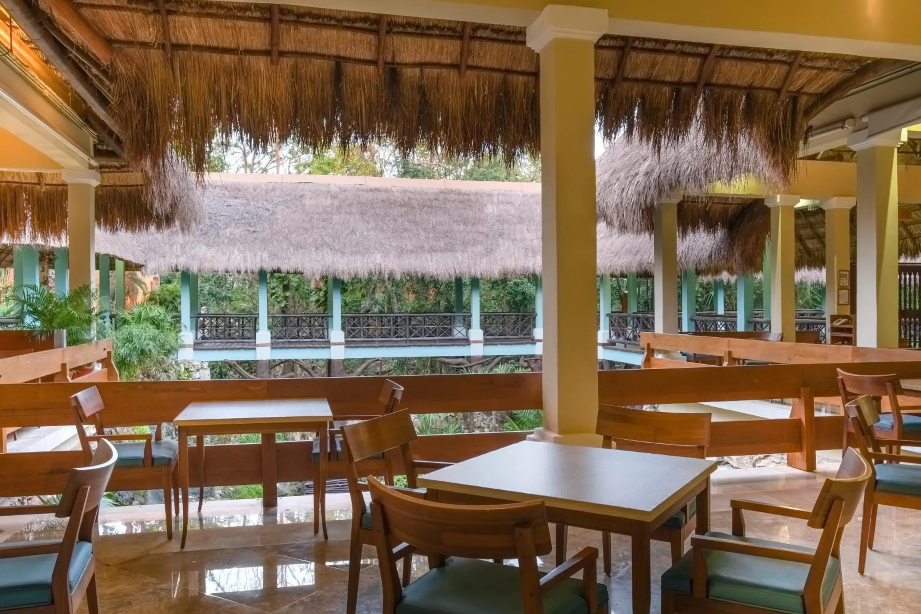 Restaurant/Places to Eat in Iberostar Tucan