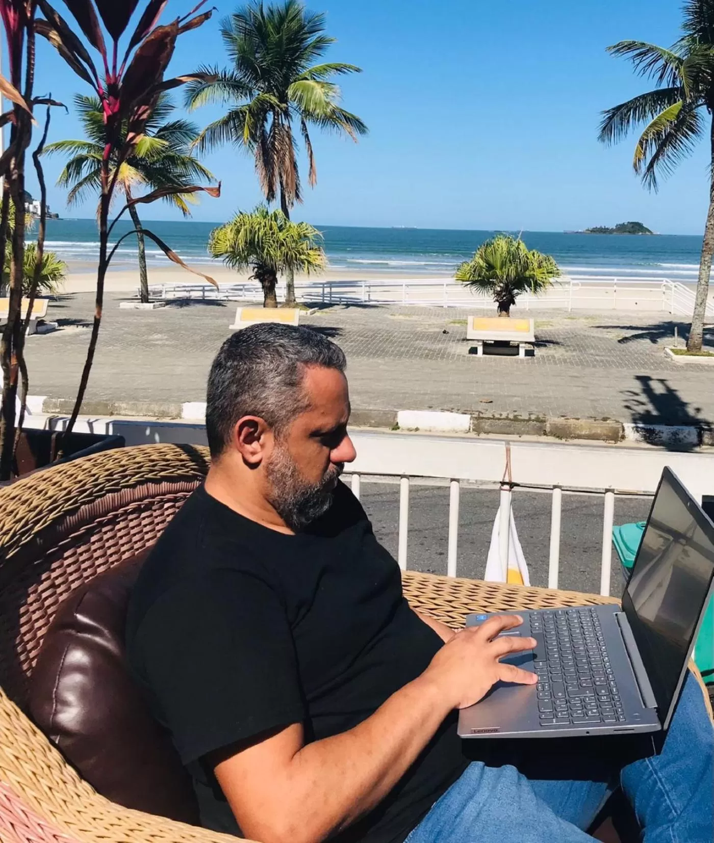 Communal lounge/ TV room in Costa Maris Beach Hotel Frente Mar