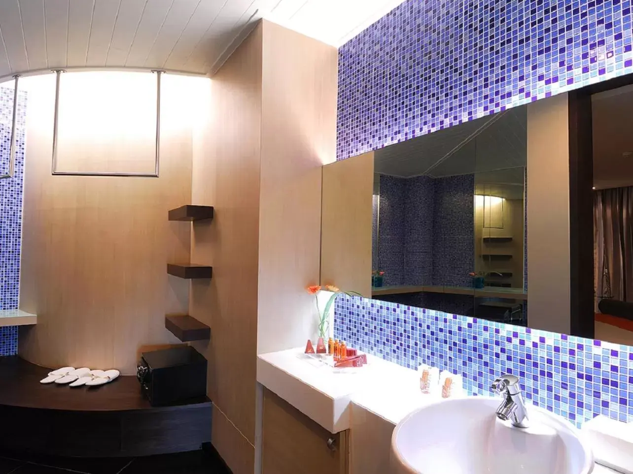 Area and facilities, Bathroom in The Zign Hotel