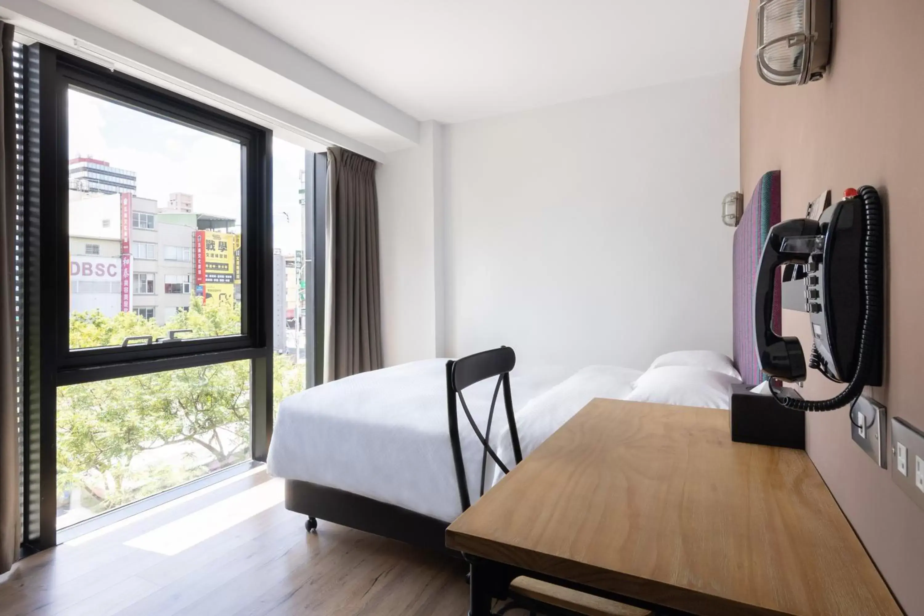 Photo of the whole room in River inn Station Photo of the whole room in River inn Station