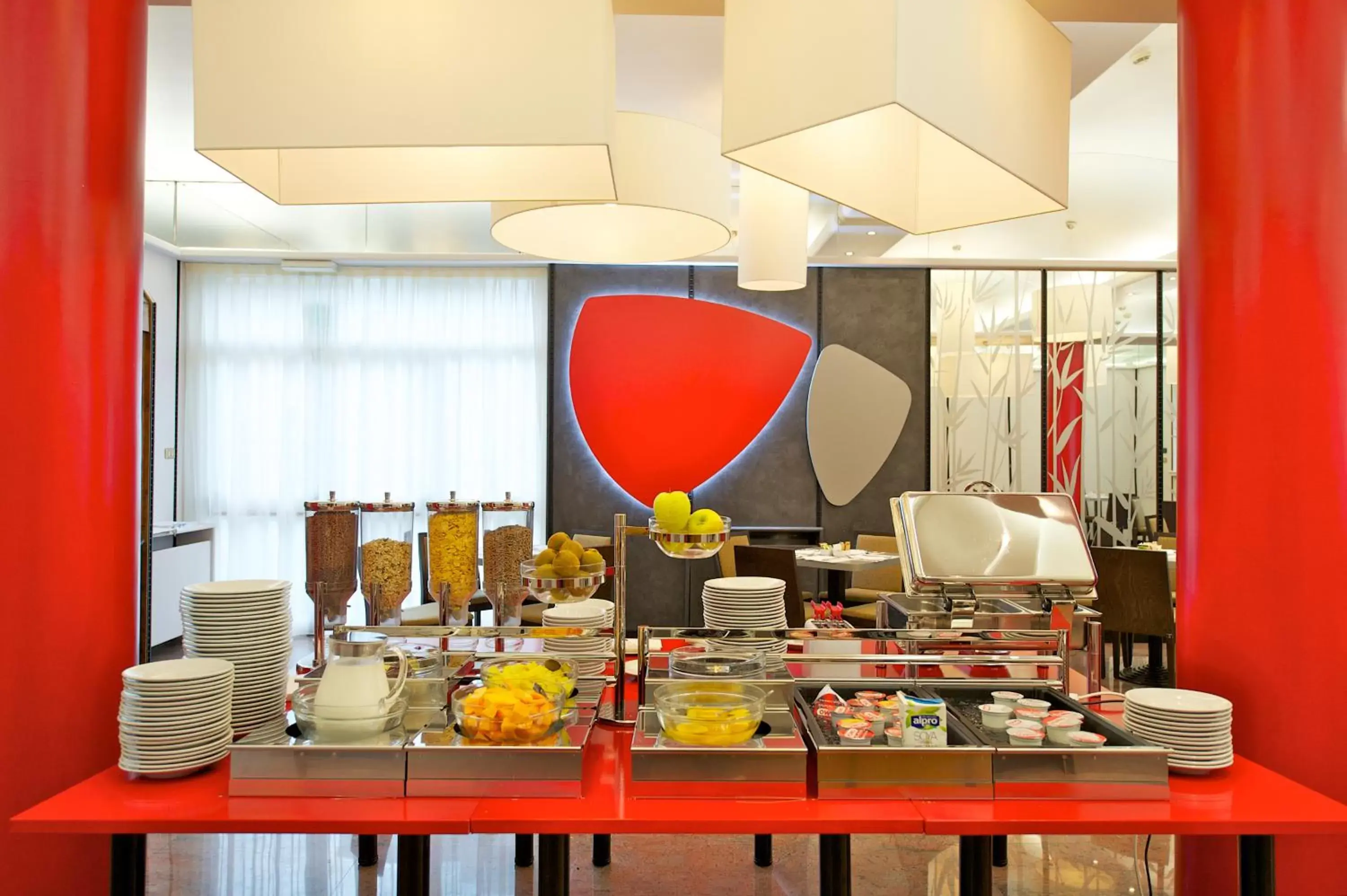 Food and drinks in Ibis Styles Parma Toscanini Food and drinks in Ibis Styles Parma Toscanini