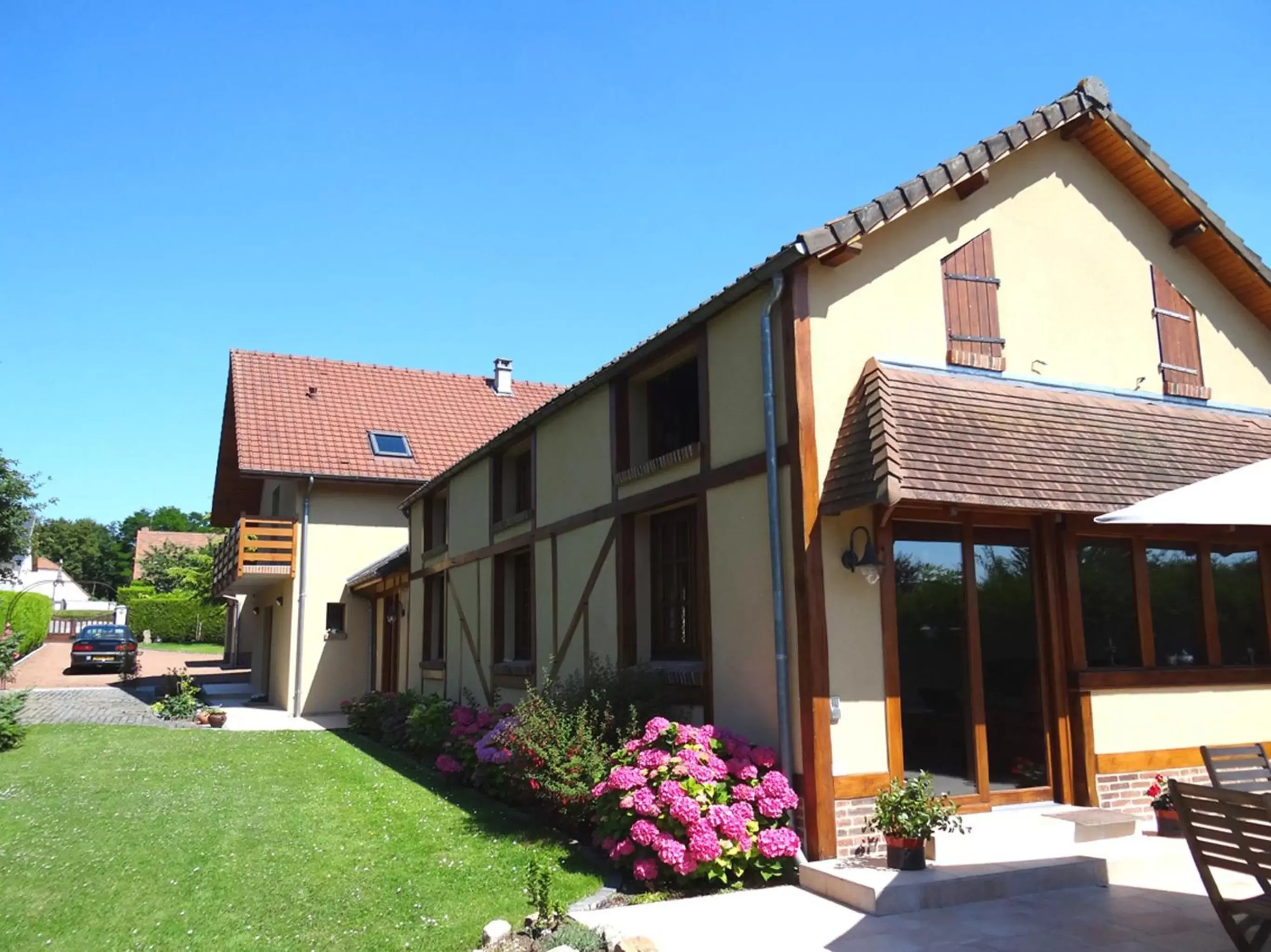 Facade/entrance, Property Building in Le Chemin d'Ulphe